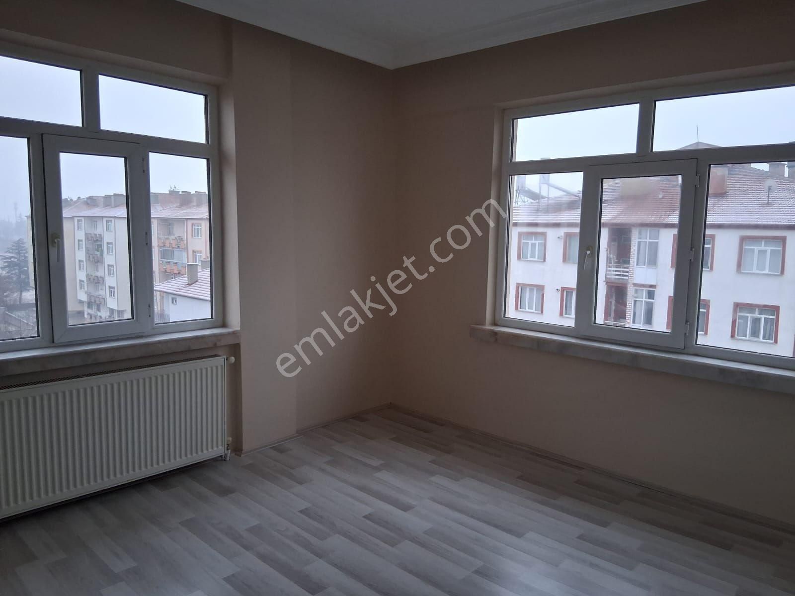 A-k Emlaktan İstasyon Mah Cadde Cephe 3+1 Kombili Kiralık Daire - Görsel 9