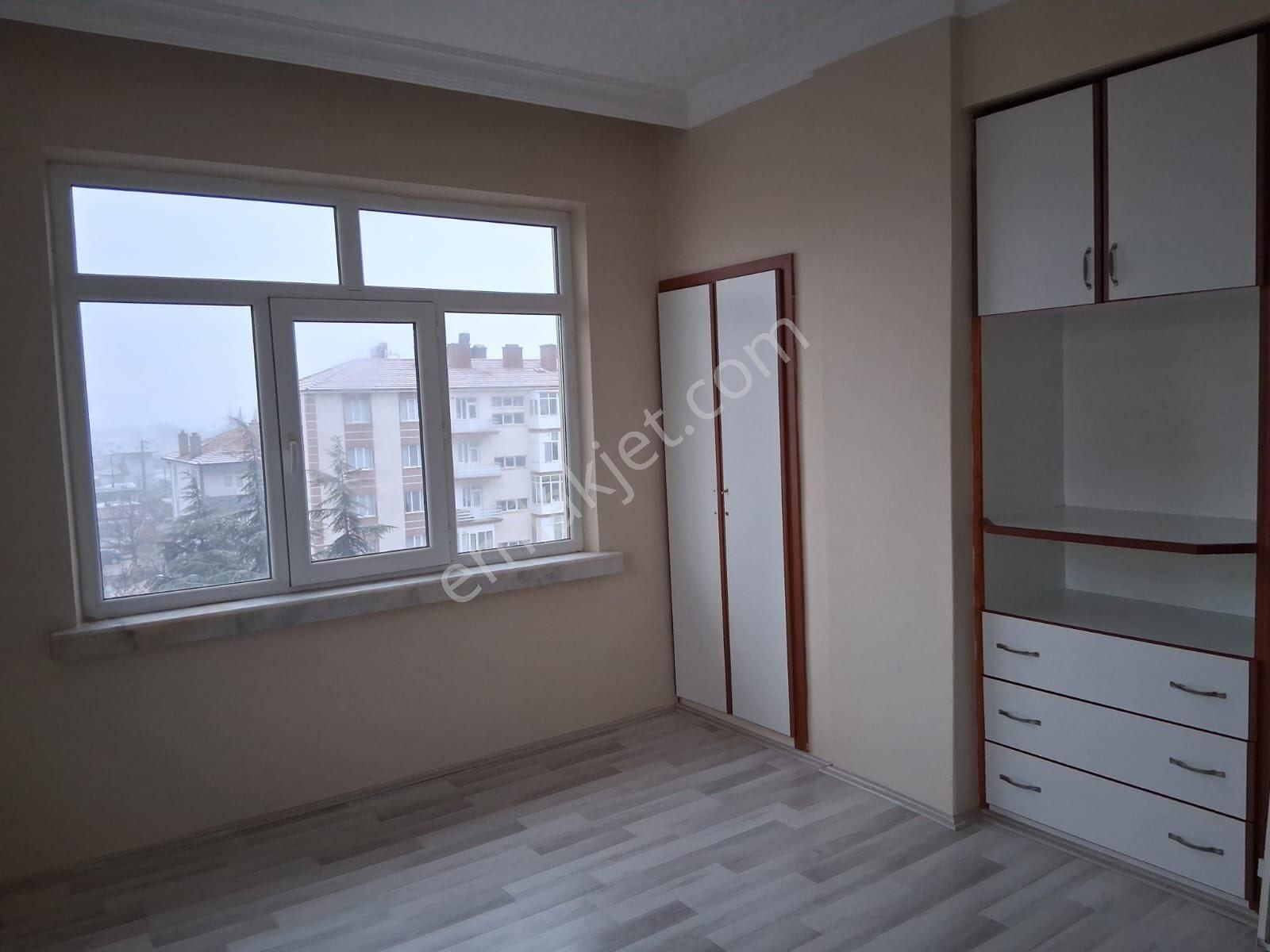 A-k Emlaktan İstasyon Mah Cadde Cephe 3+1 Kombili Kiralık Daire - Görsel 6