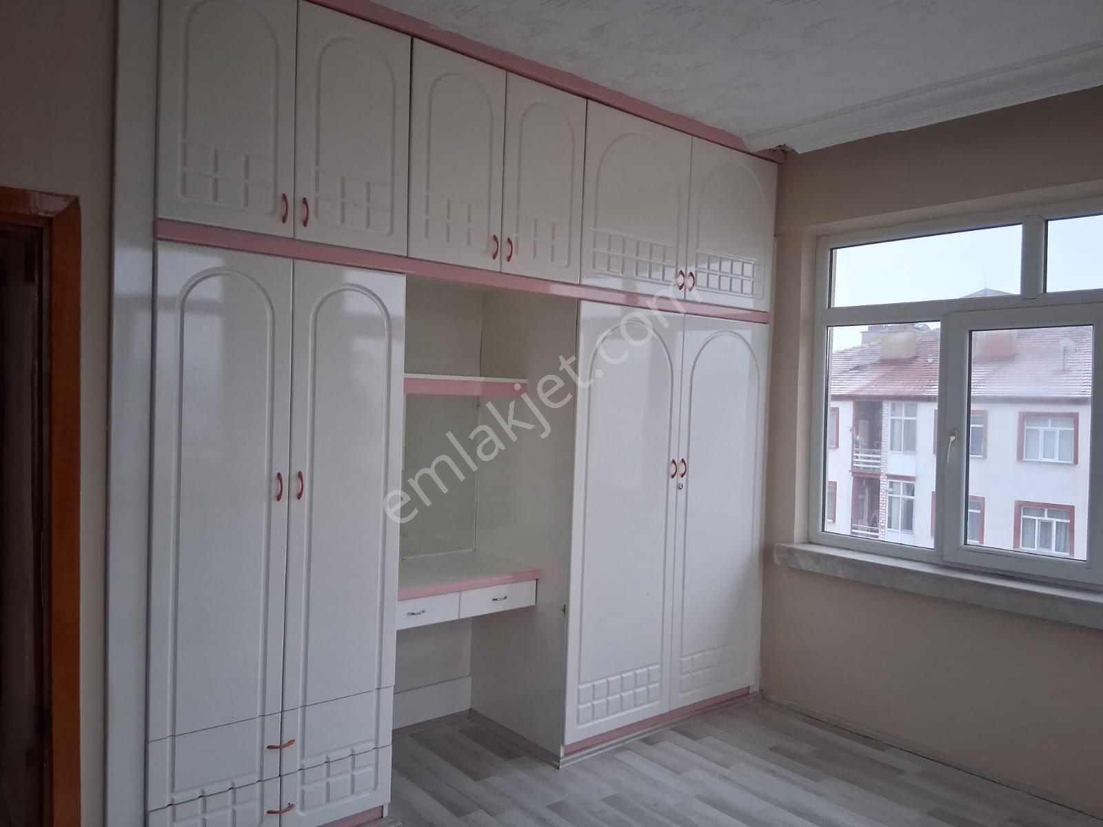 A-k Emlaktan İstasyon Mah Cadde Cephe 3+1 Kombili Kiralık Daire - Görsel 8