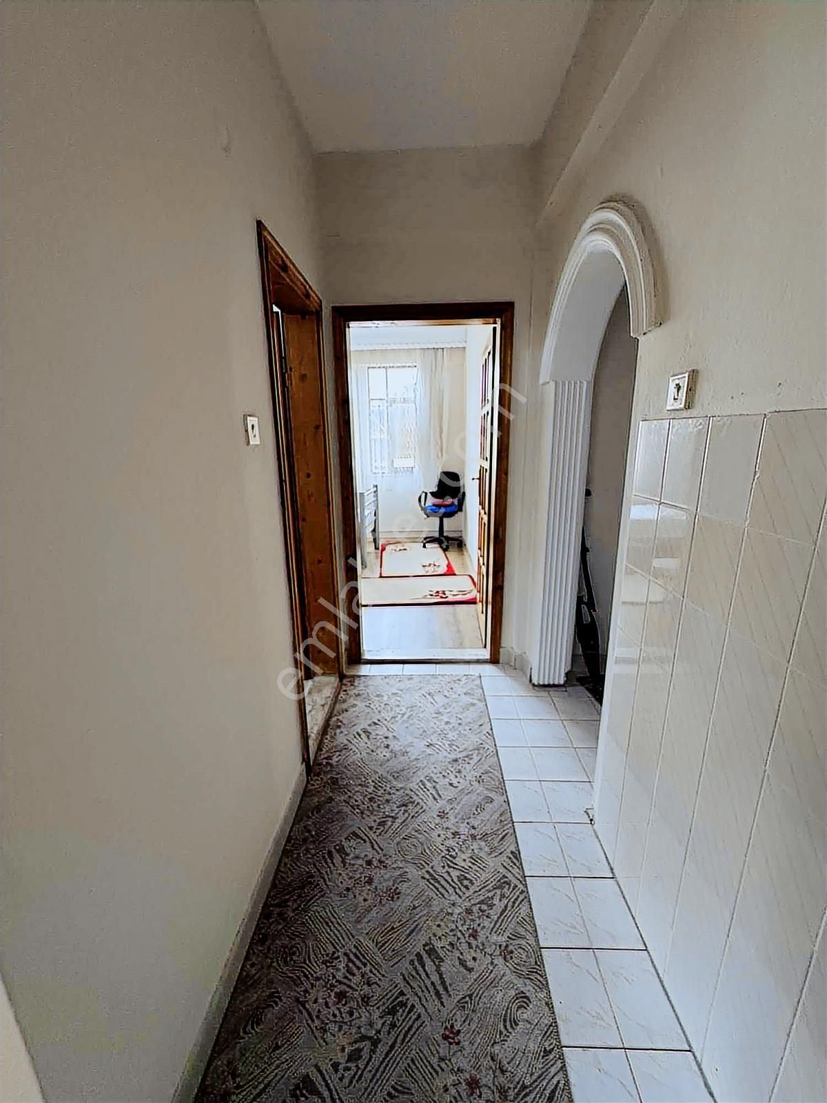 Özgür Emlaktan Üç Cehpe Açık 3+1 Daire - Görsel 2