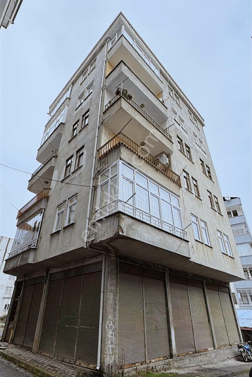 Özgür Emlaktan Üç Cehpe Açık 3+1 Daire - Görsel 20