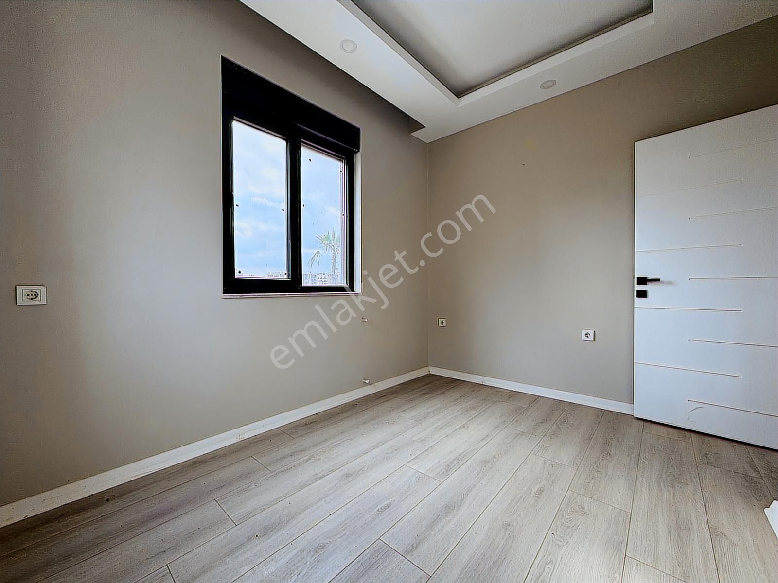 Uğur Kurtulmuş'tan Kapalı Otoparklı Sitede Satılık 2+1 Daire - Görsel 17