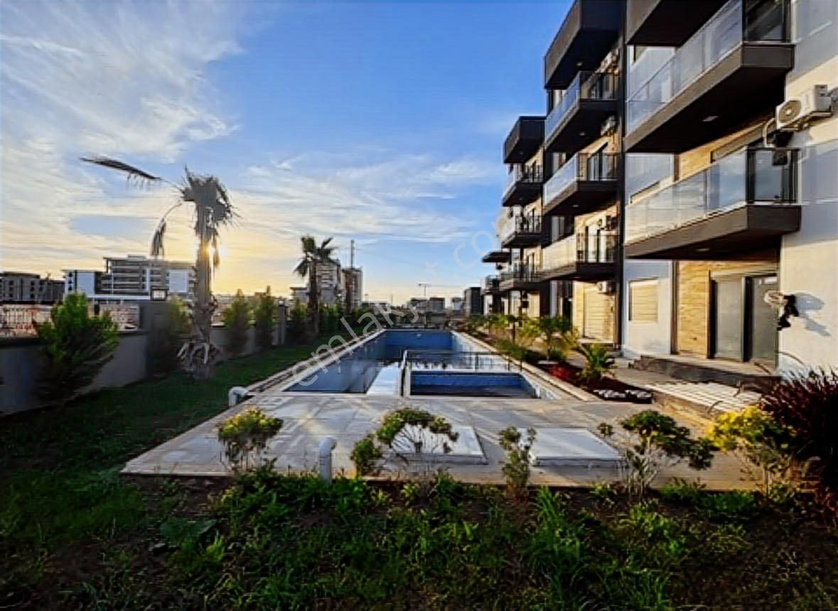 Uğur Kurtulmuş'tan Kapalı Otoparklı Sitede Satılık 2+1 Daire - Görsel 8