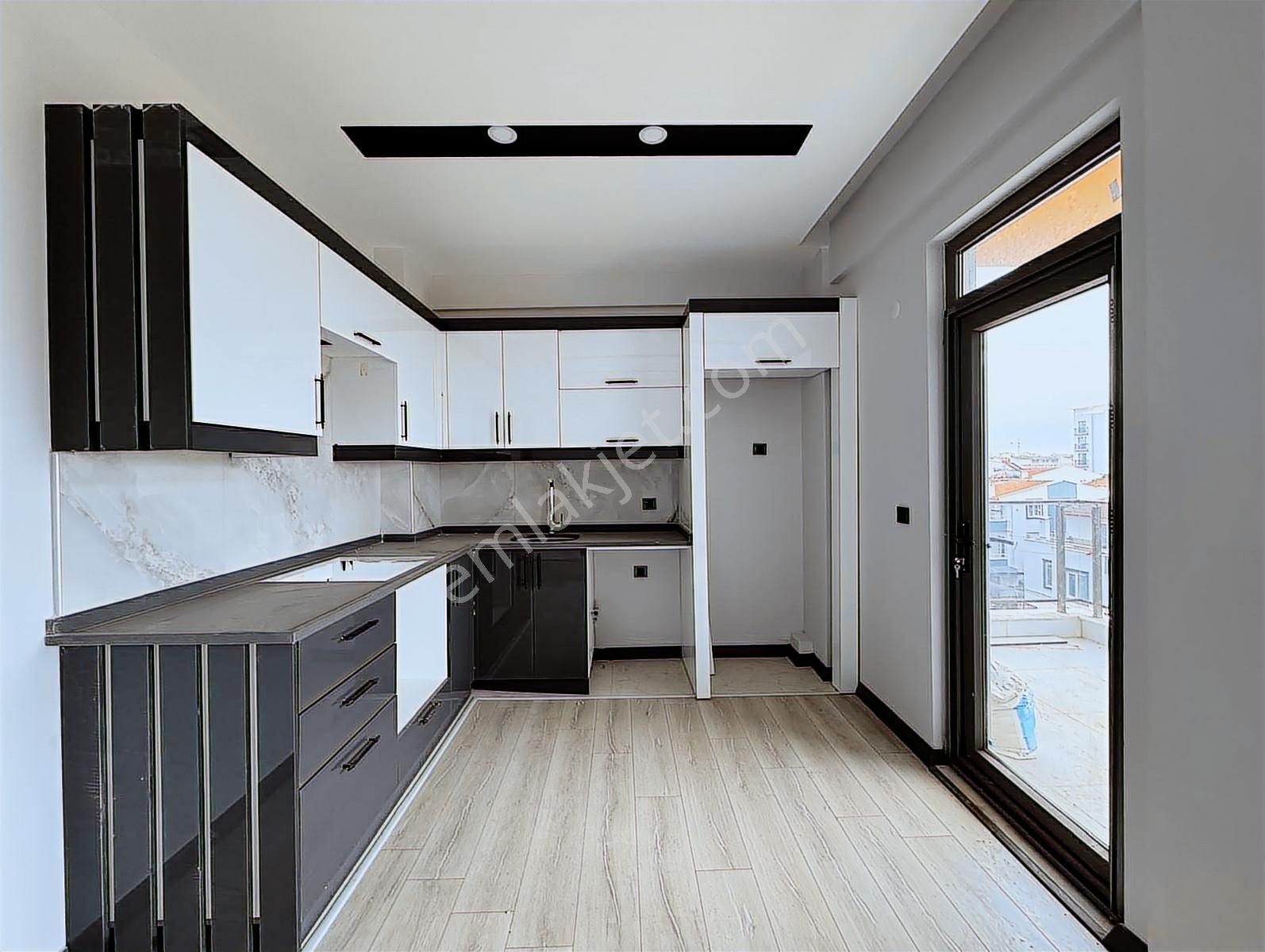 Uğur Kurtulmuş'tan İskanlı,ebeveyn Banyolu Arakat 2+1 Daire - Görsel 8