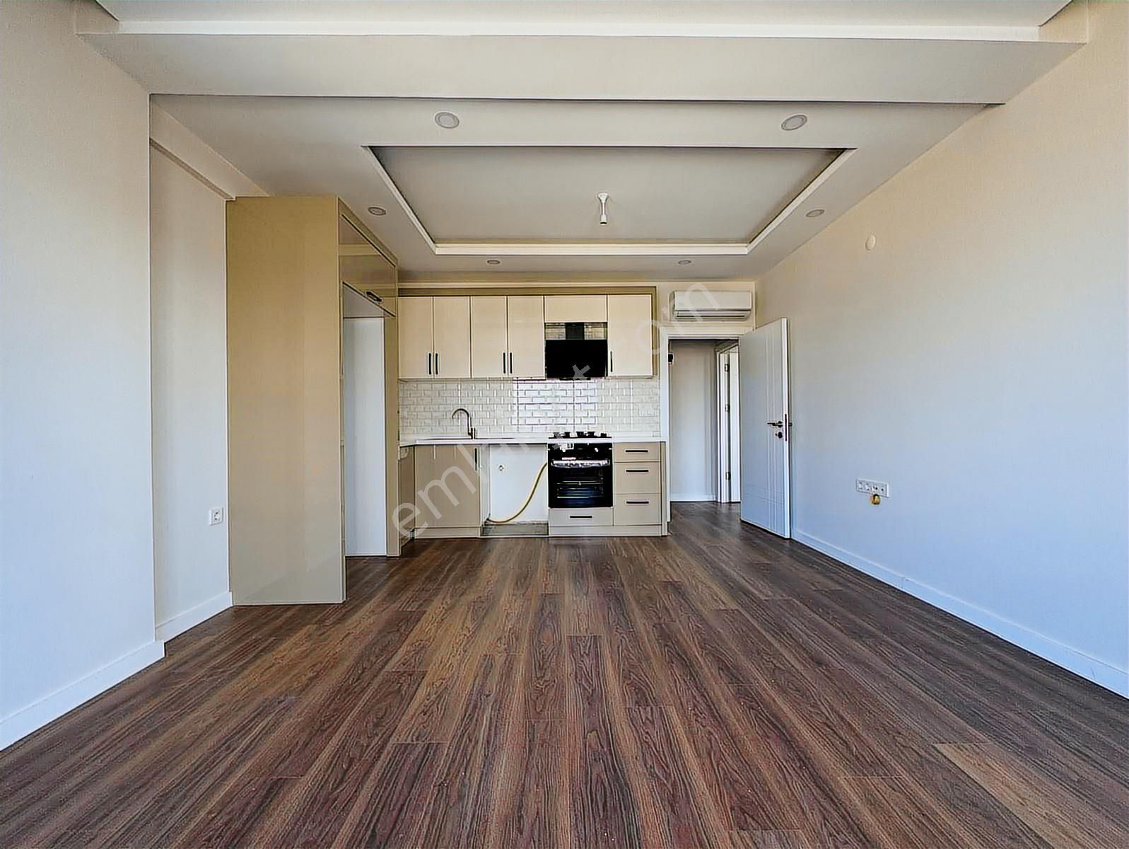 Uğur Kurtulmuş'tan 40 Lık Yol Üzerinde Kiralık 1+1 Arakat Daire - Görsel 6