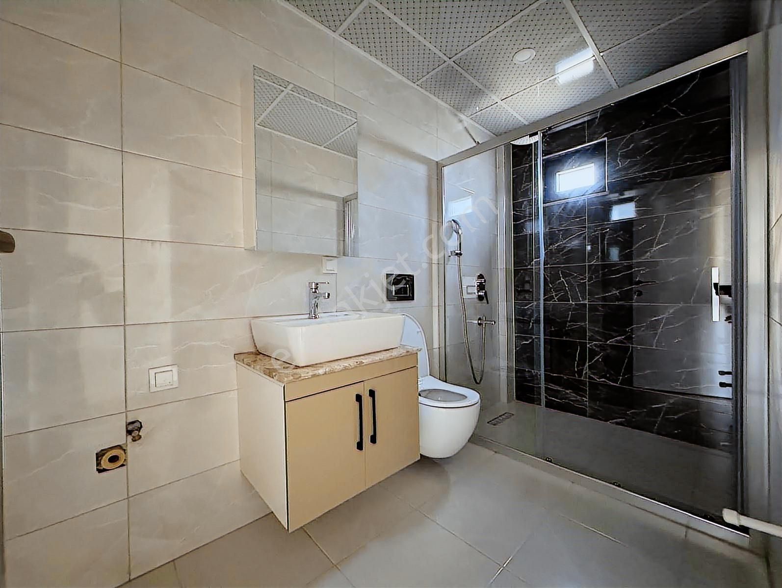 Uğur Kurtulmuş'tan 40 Lık Yol Üzerinde Kiralık 1+1 Arakat Daire - Görsel 18