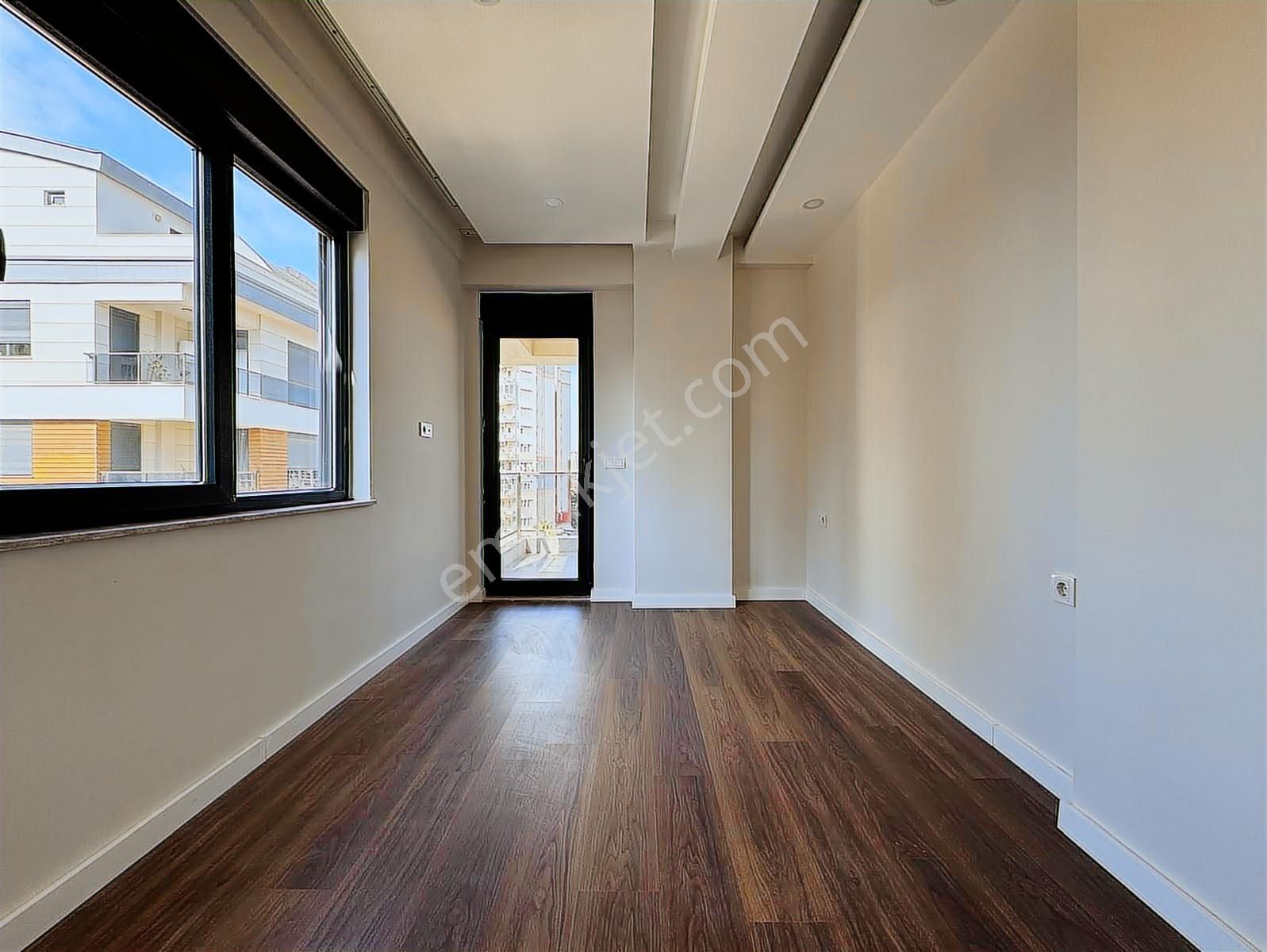 Uğur Kurtulmuş'tan 40 Lık Yol Üzerinde Kiralık 1+1 Arakat Daire - Görsel 14