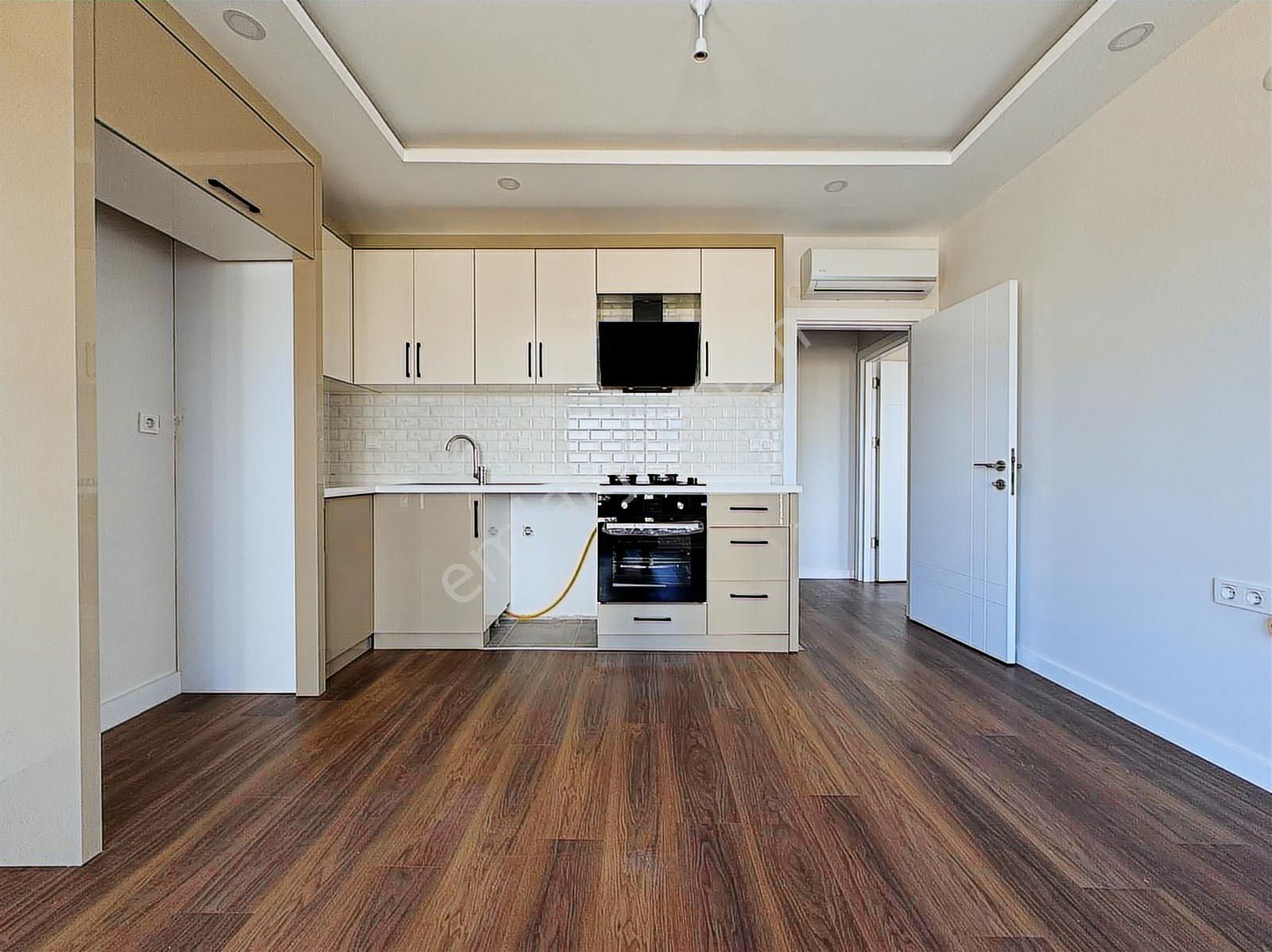 Uğur Kurtulmuş'tan 40 Lık Yol Üzerinde Kiralık 1+1 Arakat Daire - Görsel 7