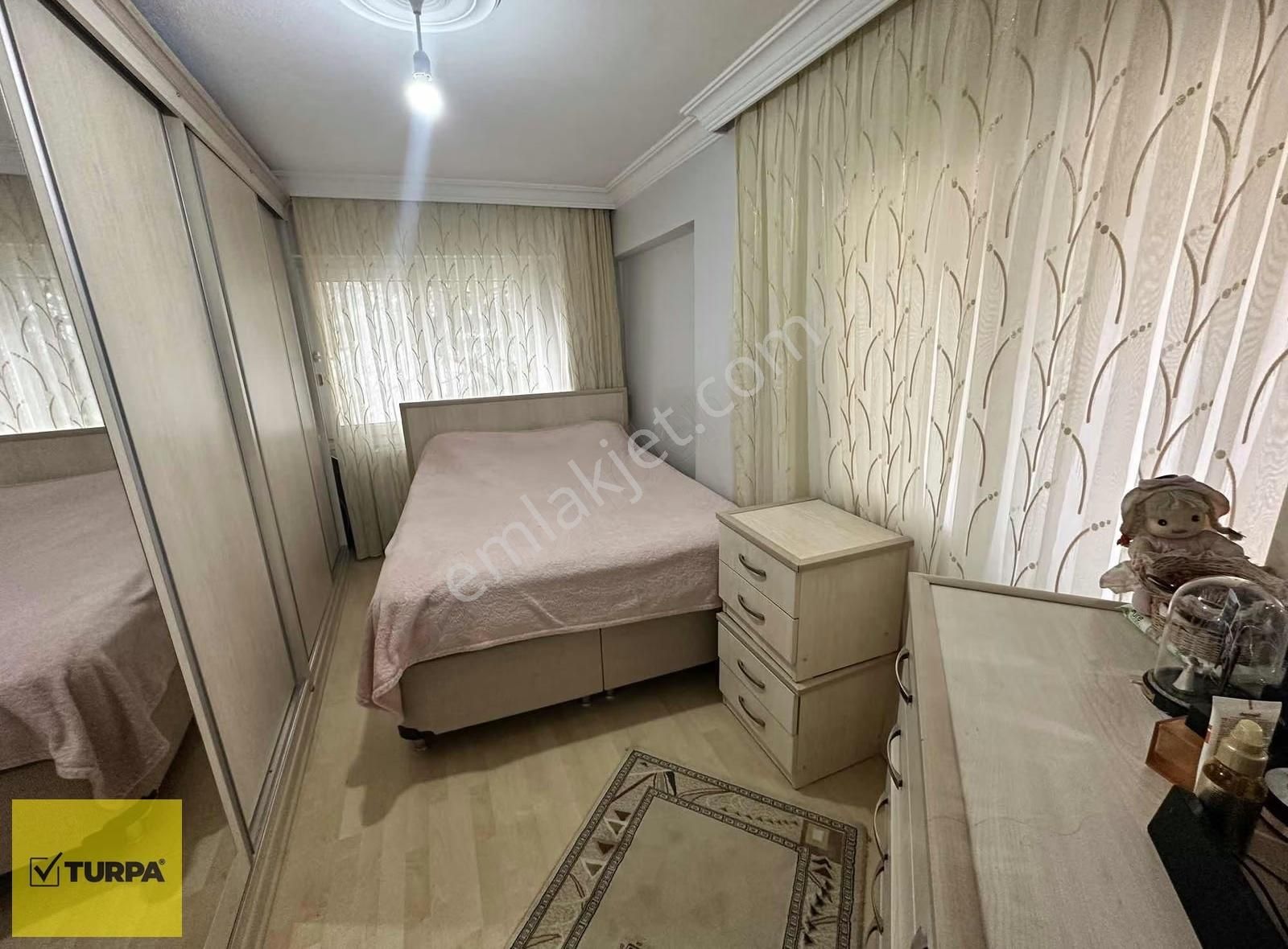 Turpa Balçovadan Merkezi Ara Kat 2+1 Satılık Daire - Görsel 10