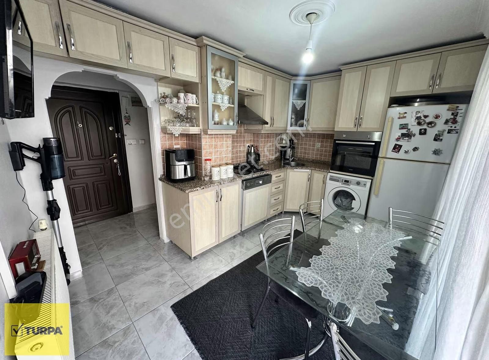 Turpa Balçovadan Merkezi Ara Kat 2+1 Satılık Daire - Görsel 16