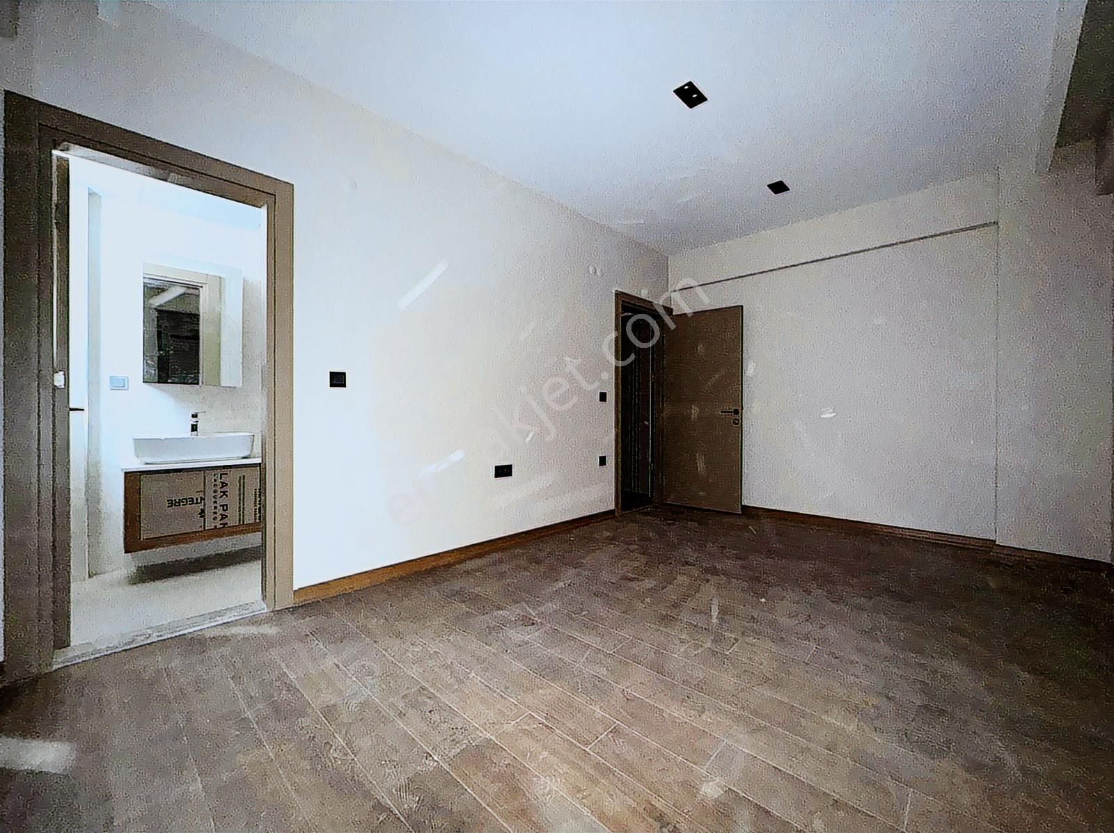 Uğur Kurtulmuş'tan Ebeveyn Banyolu Kiralık 2+1 Daire - Görsel 3