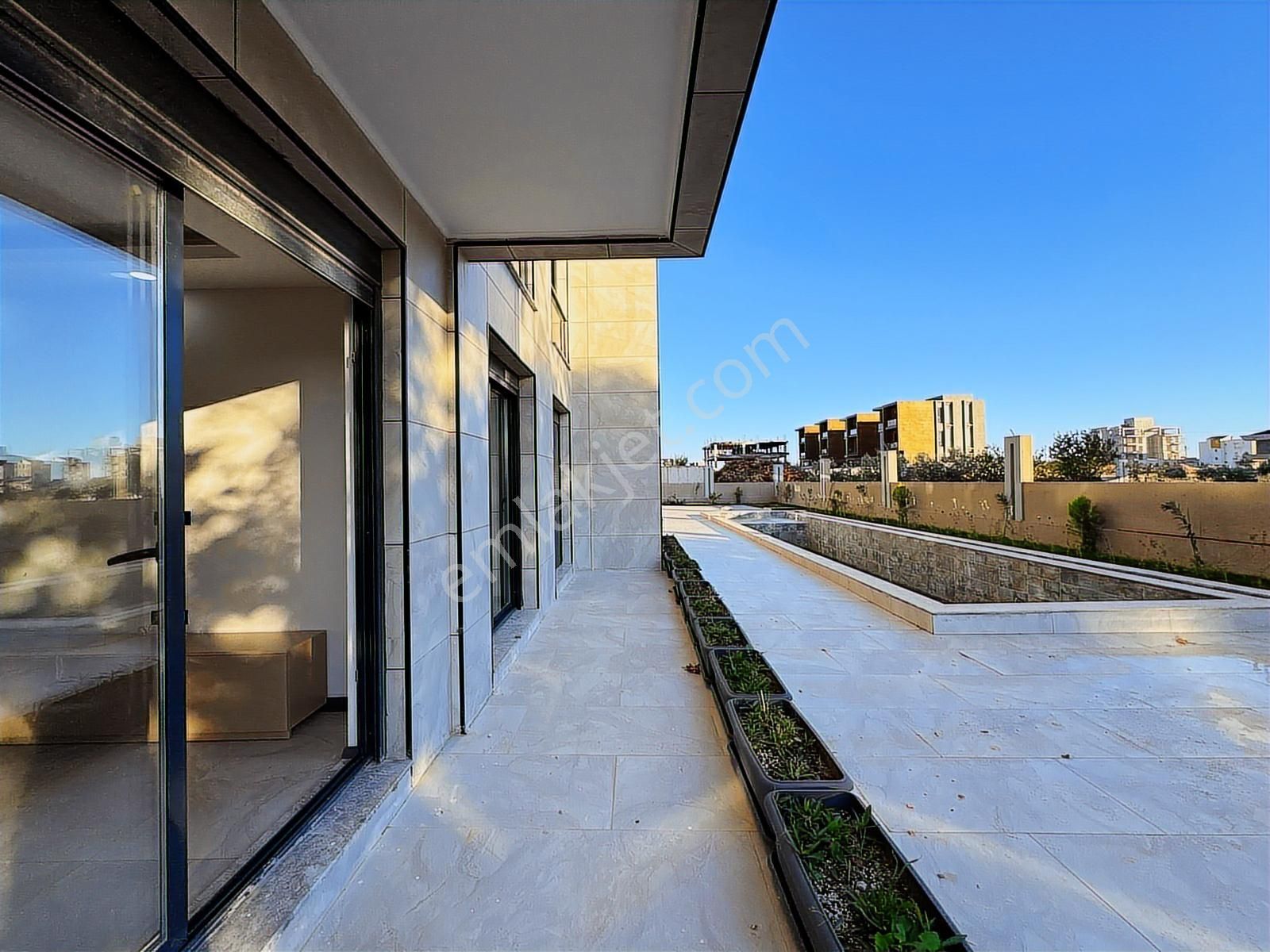 Uğur Kurtulmuş'tan Kapalı Otoparklı Sitede Yüksek Giriş 1+1 - Görsel 3