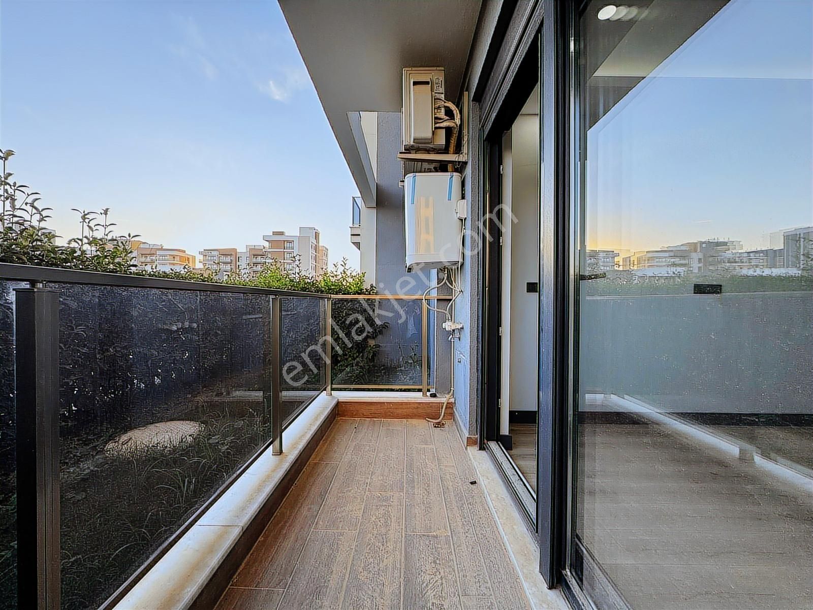 Uğur Kurtulmuş'tan Rüzgar Luxury 3'te 1+1 Bahçe Katı - Görsel 29