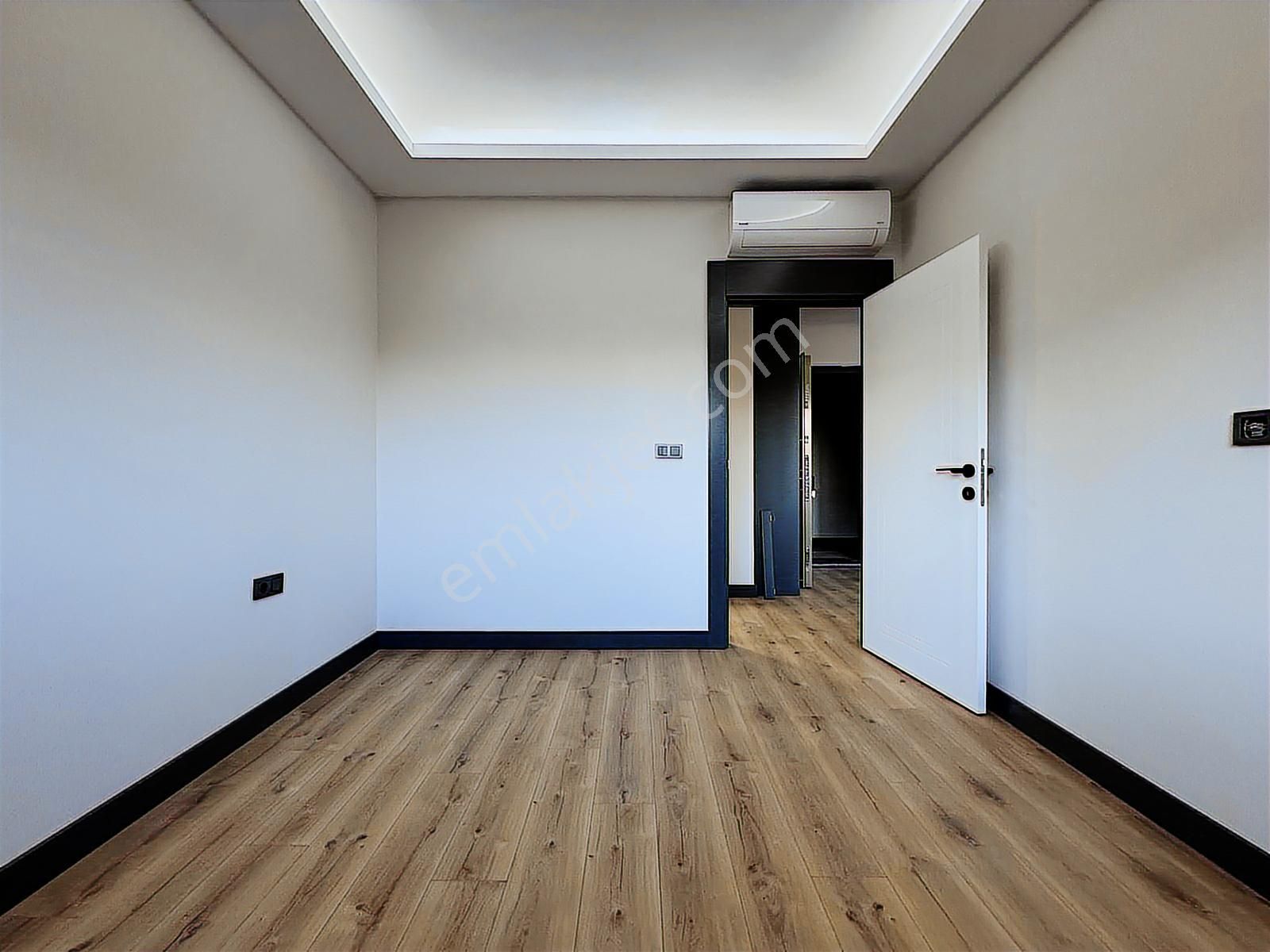 Uğur Kurtulmuş'tan Rüzgar Luxury 3'te 1+1 Bahçe Katı - Görsel 20