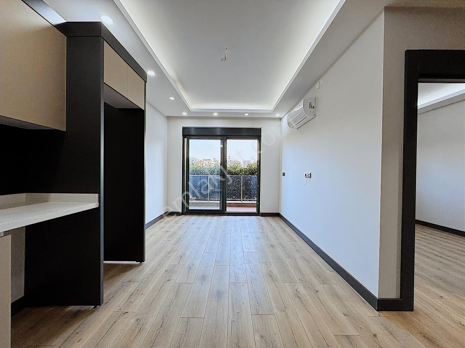 Uğur Kurtulmuş'tan Rüzgar Luxury 3'te 1+1 Bahçe Katı - Görsel 16