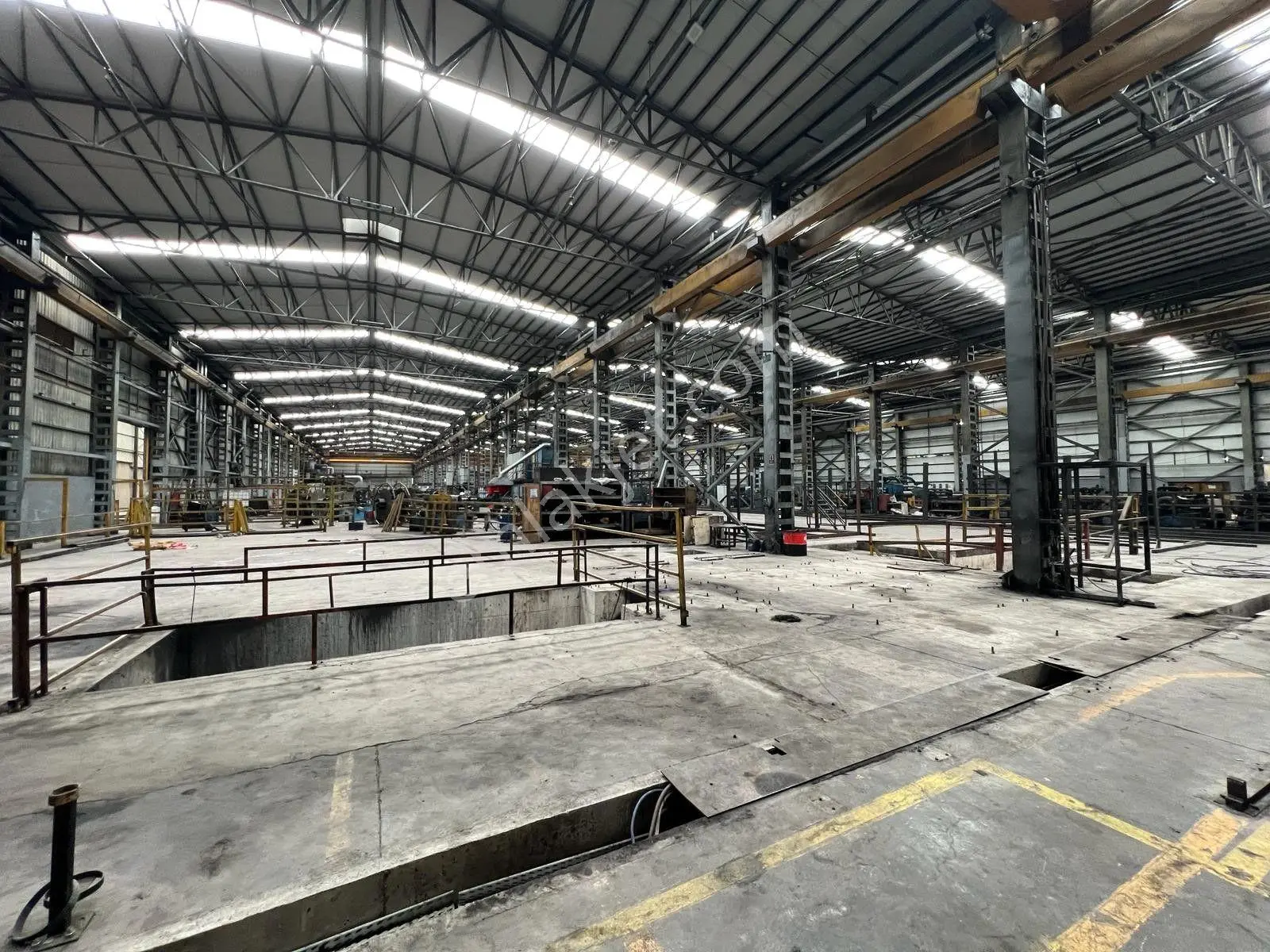 Gebze'de 17.000 M2+2000 Kwa+22 Adet Vinçli Satılık Fabrika&depo - Görsel 13
