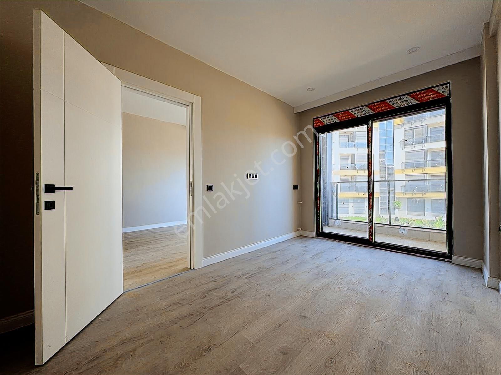 Uğur Kurtulmuş'tan 40 Lık Yol Yakını Kiralık 1+1 Arakat Daire - Görsel 11