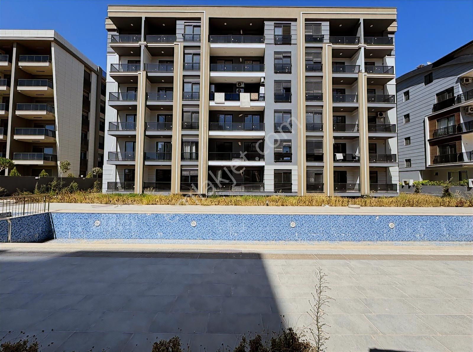 Uğur Kurtulmuş'tan Oturuma Hazır Yüksek Giriş 2+1 Daire - Görsel 12