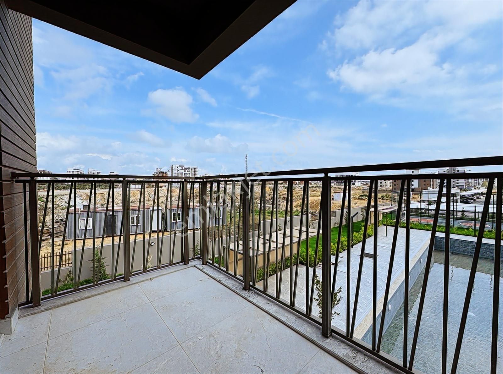 Uğur Kurtulmuş'tan Oturuma Hazır 1+1 Arakat Kiralık Daire - Görsel 14