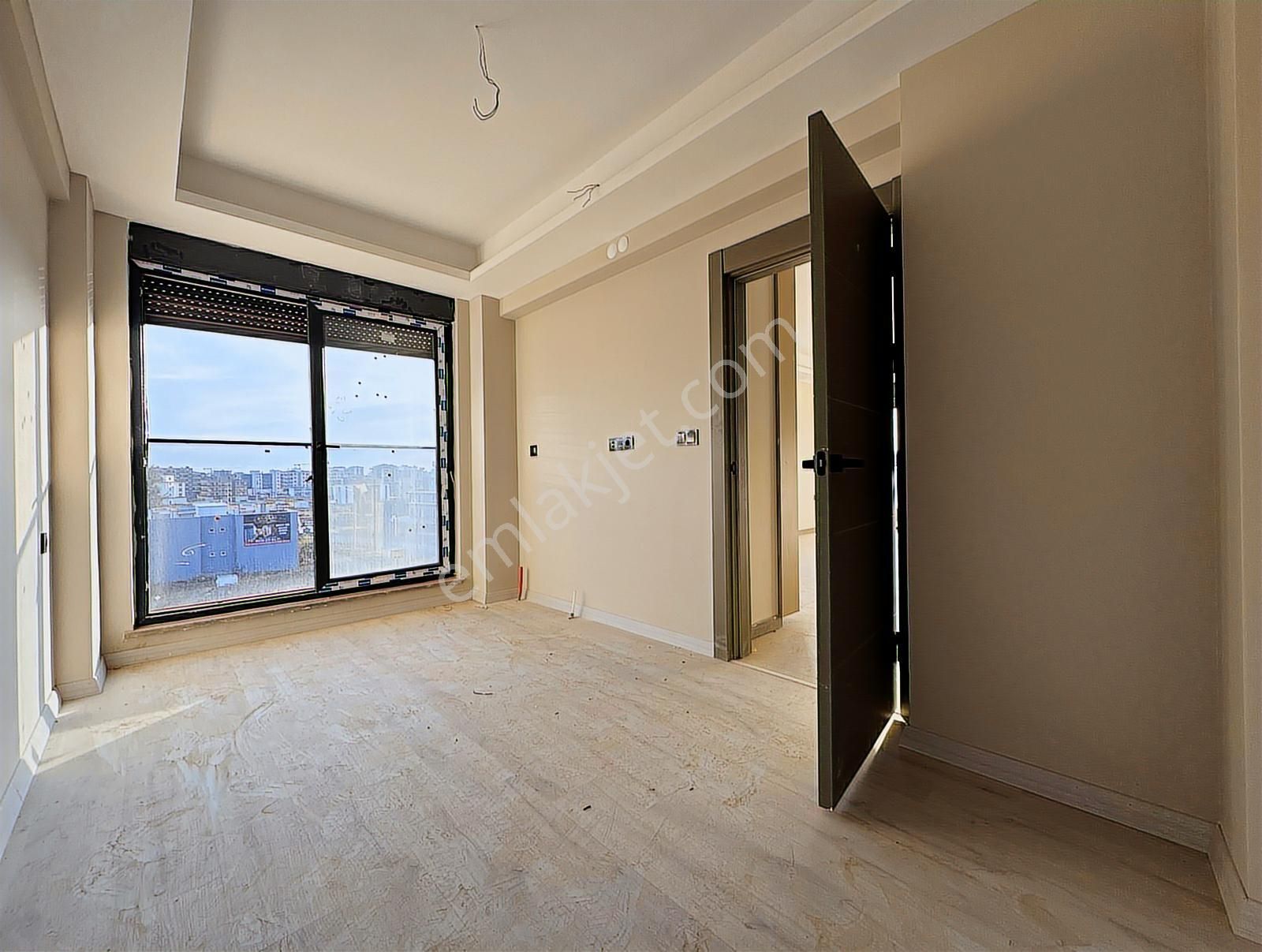 Uğur Kurtulmuş'tan 40'lık Yol Üzerinde Satılık 1+1 Daire - Görsel 18