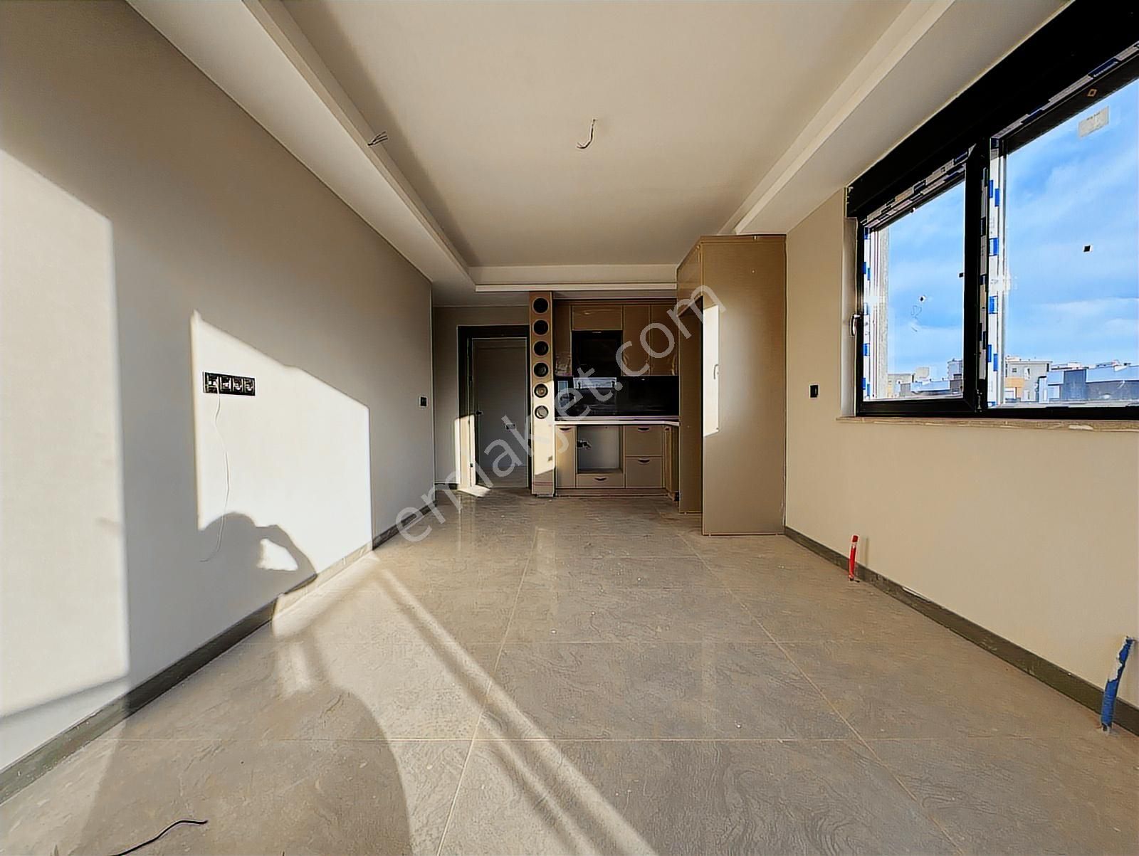 Uğur Kurtulmuş'tan 40'lık Yol Üzerinde Satılık 1+1 Daire - Görsel 13