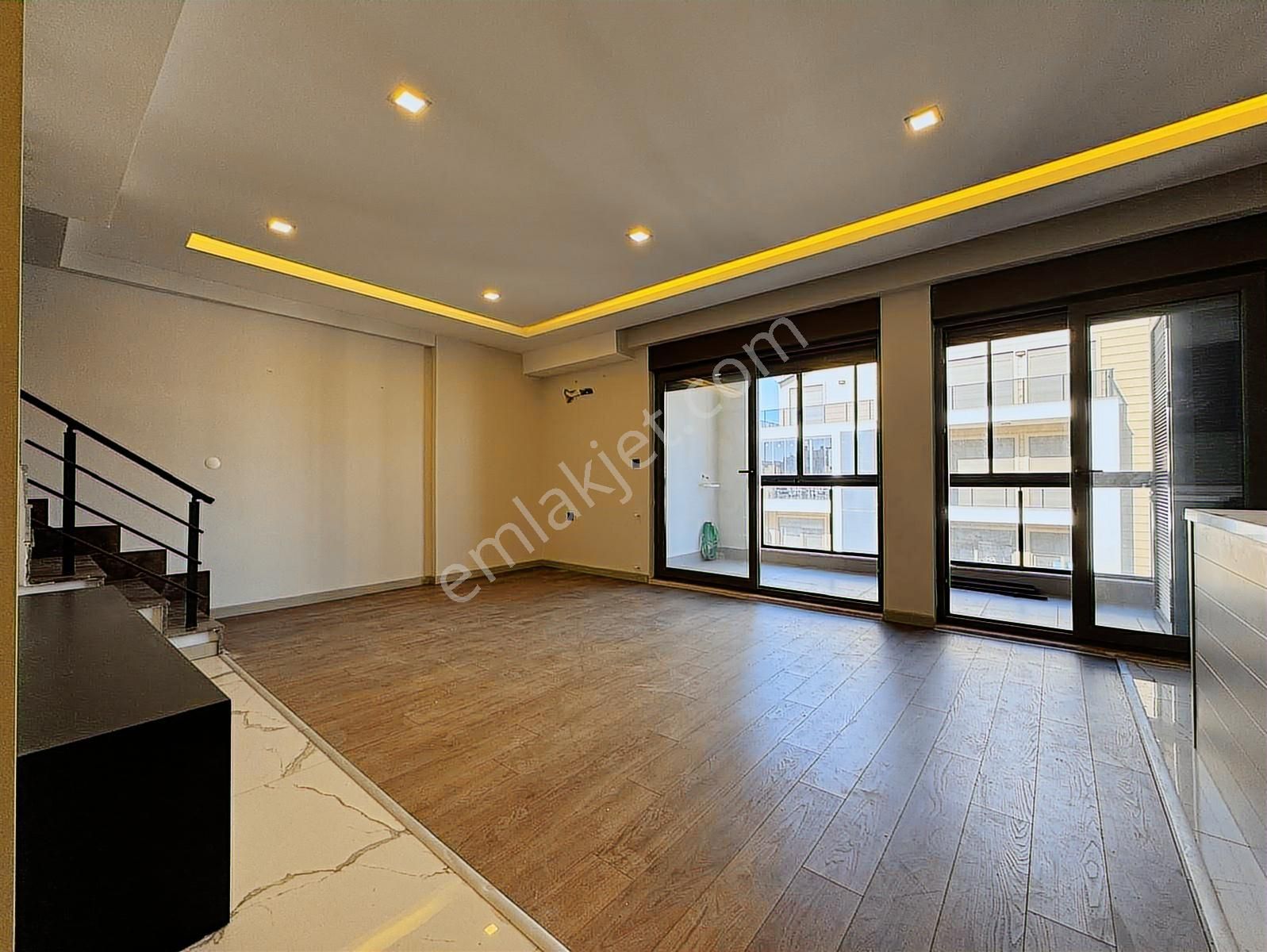 Uğur Kurtulmuş'tan Kardeşkentlere 2.parselde 90 Mt2 Dublex Daire