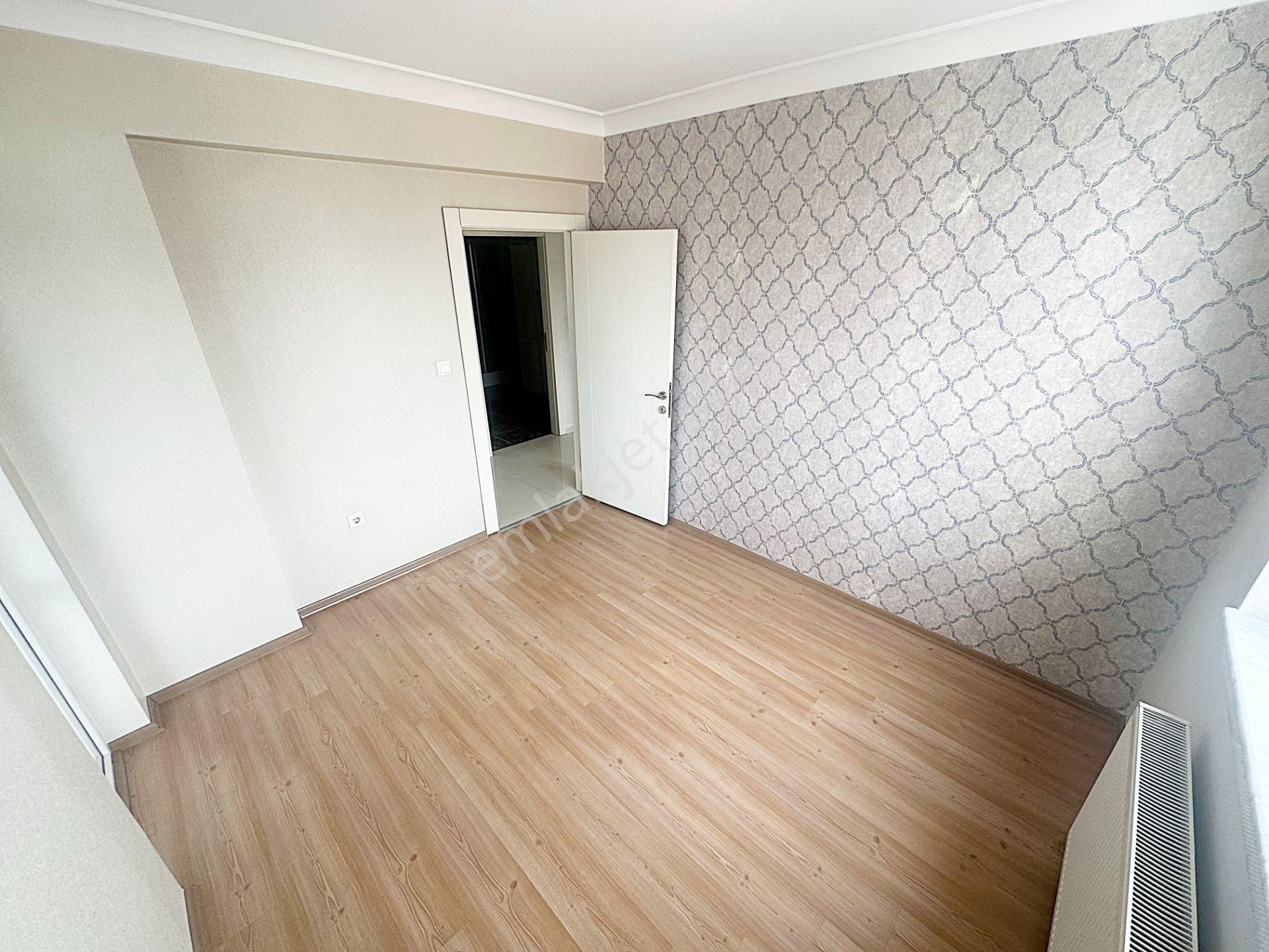 Cihan'dan Ankara Manzarlı Caddelere Paralel 4+1 Kiralık Daire - Görsel 19