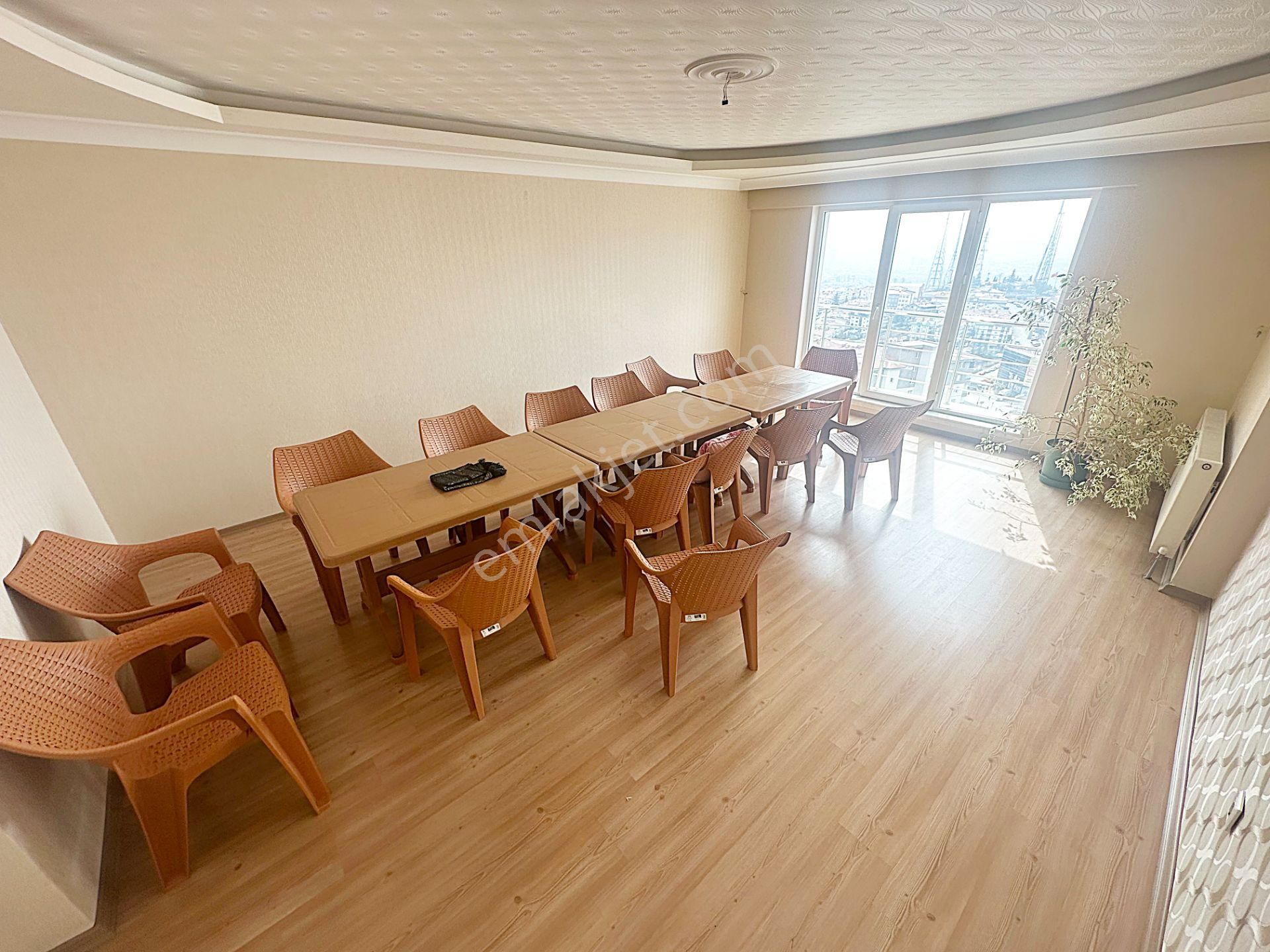 Cihan'dan Ankara Manzarlı Caddelere Paralel 4+1 Kiralık Daire - Görsel 8