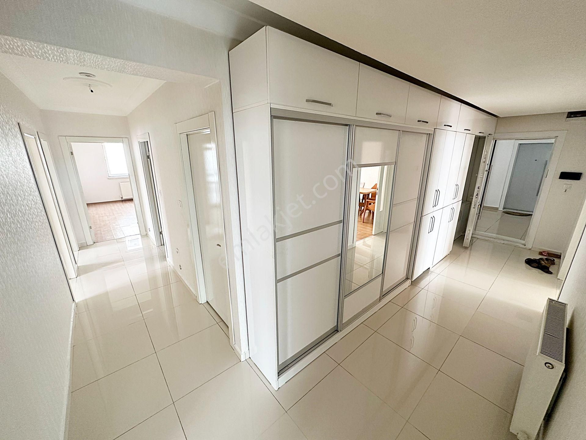 Cihan'dan Ankara Manzarlı Caddelere Paralel 4+1 Kiralık Daire - Görsel 30