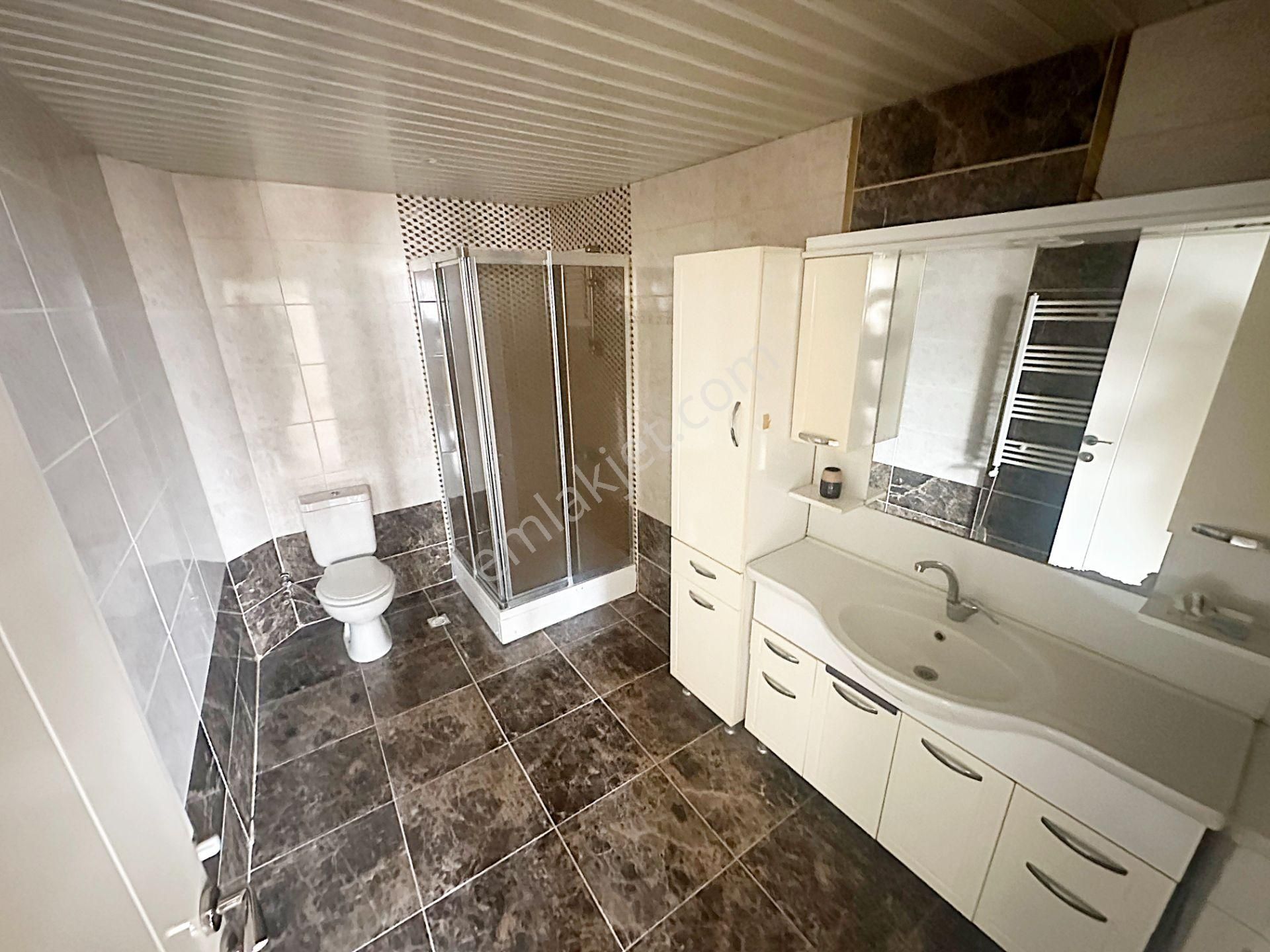 Cihan'dan Ankara Manzarlı Caddelere Paralel 4+1 Kiralık Daire - Görsel 23