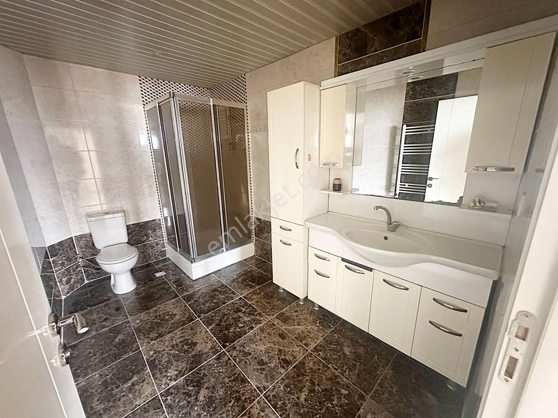 Cihan'dan Ankara Manzarlı Caddelere Paralel 4+1 Kiralık Daire - Görsel 24