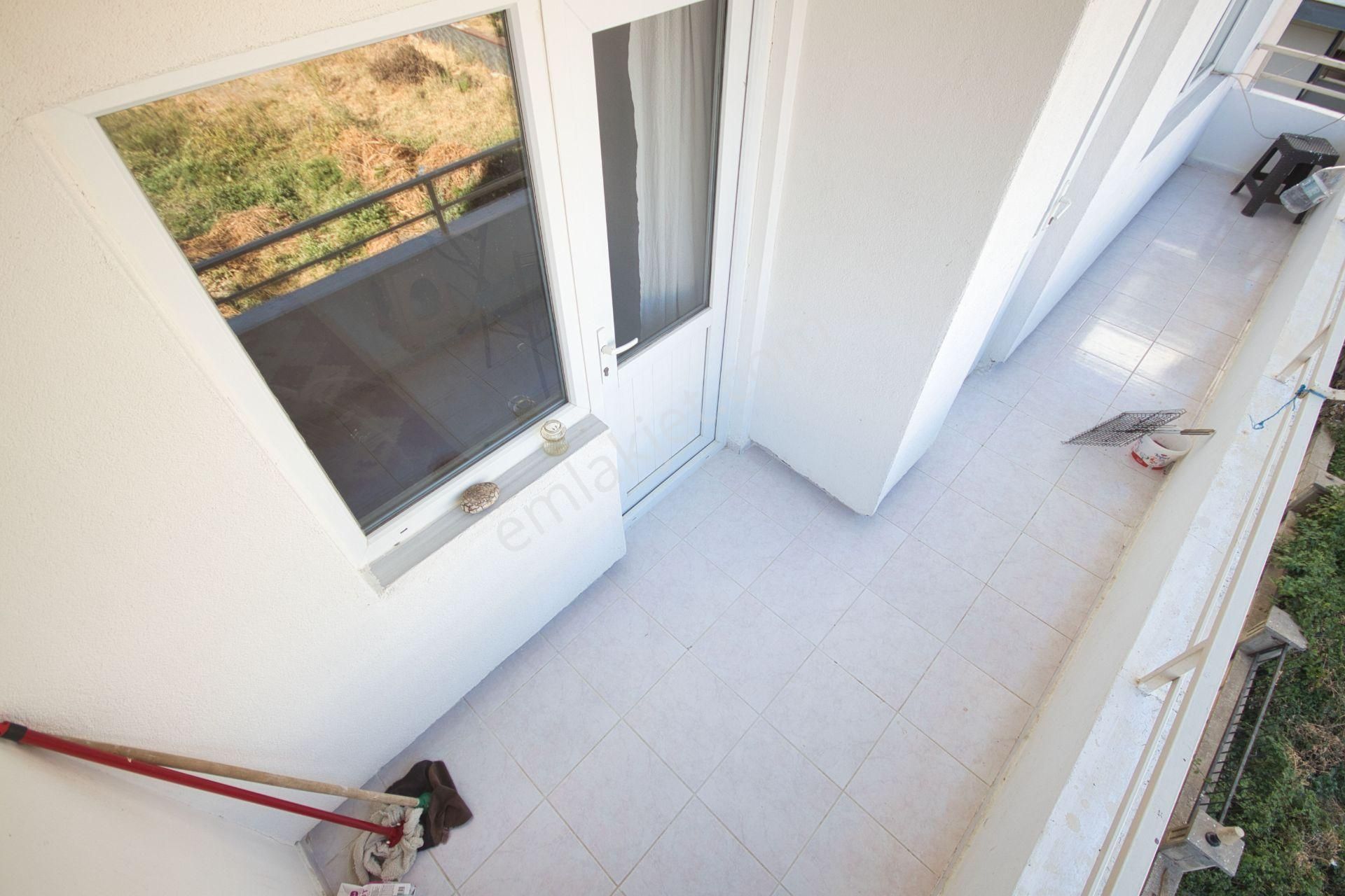 🛑🛑aktiften Akçay'da Satılık Denize Yakın Ön Cephe Arakat Geniş Çift Balkonlu 2+1 Daire - Görsel 13