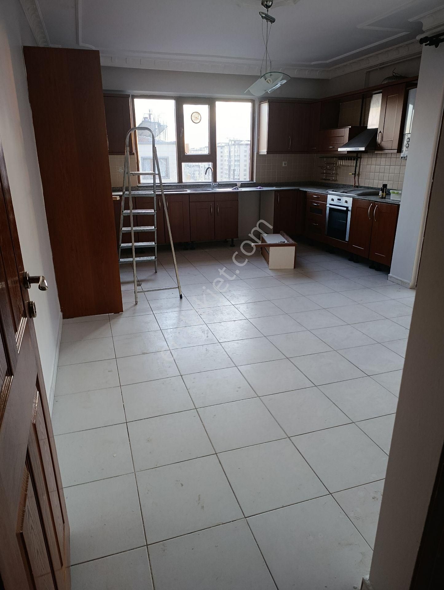 Dünya Kavşağında Kiralık Daire - Görsel 13