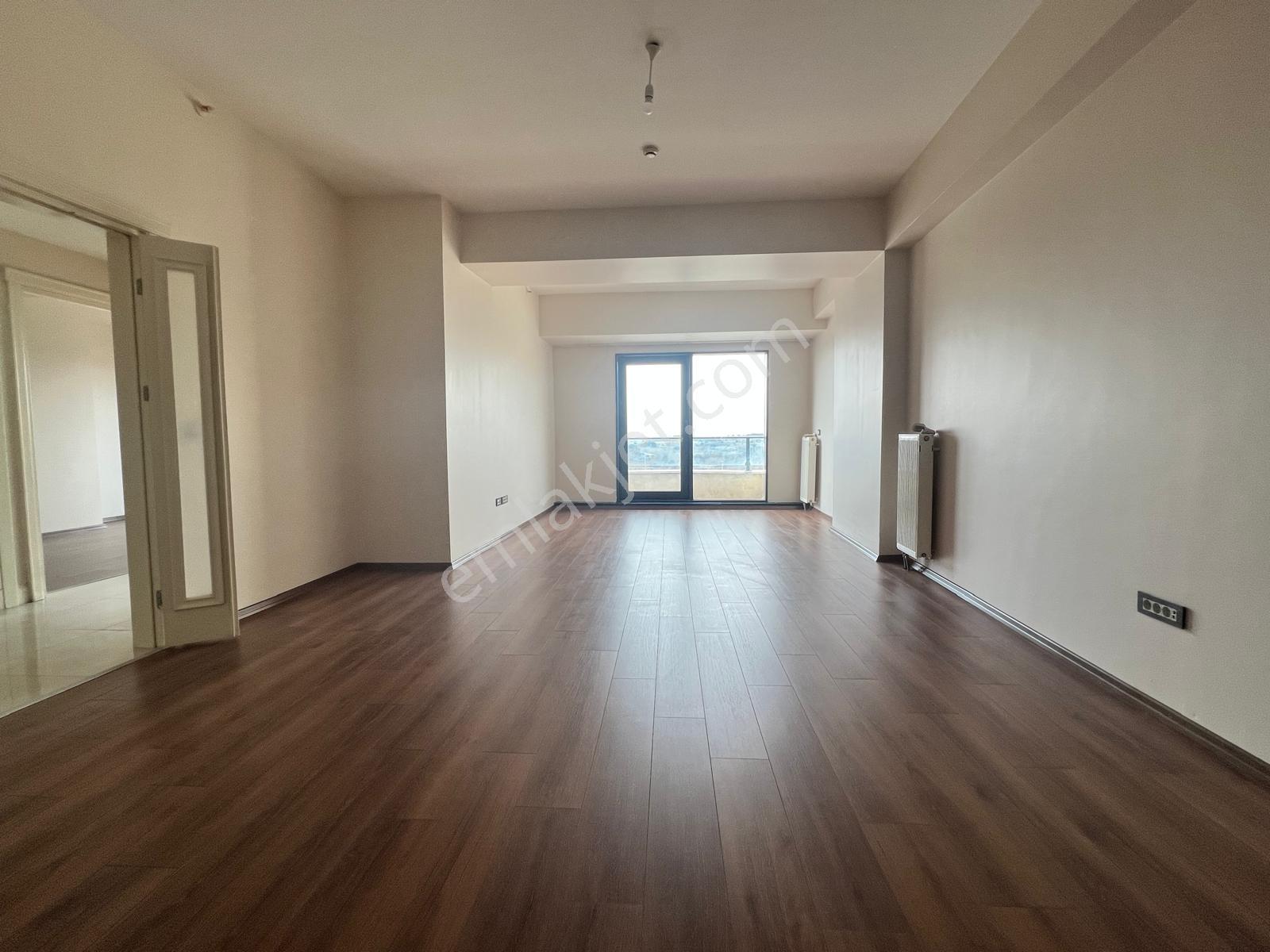 Kiptaş Venezia Mega Satılık 2+1 Boş Sıfır Daire 2 Banyolu Balkonlu - Görsel 2