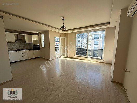 Konyaaltı Hurma Mahallesinde 2 Bloklu Havuzlu İskanlı Ara Kat 2+1 Klimlıı Ankastreli. - Görsel 3