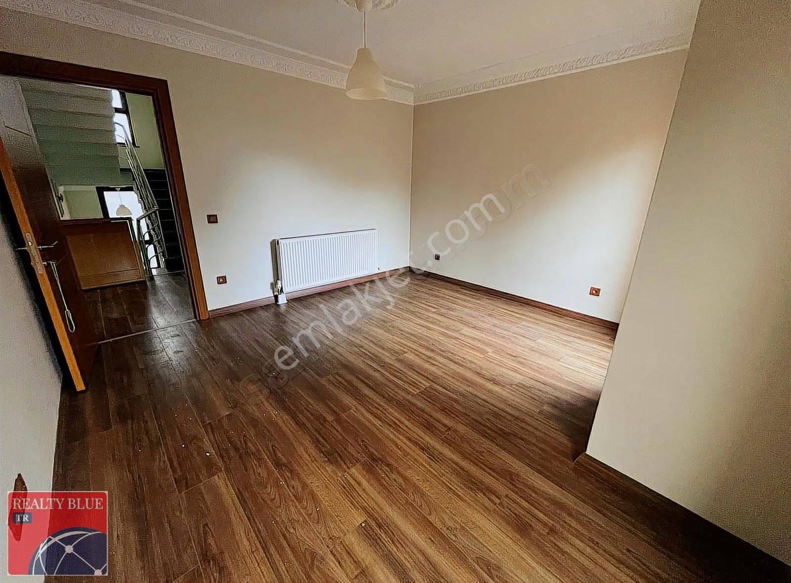 Pendik Lara Teras'ta Kiralık Müstakil Bahçeli Lüks 5+2 Villa - Görsel 4