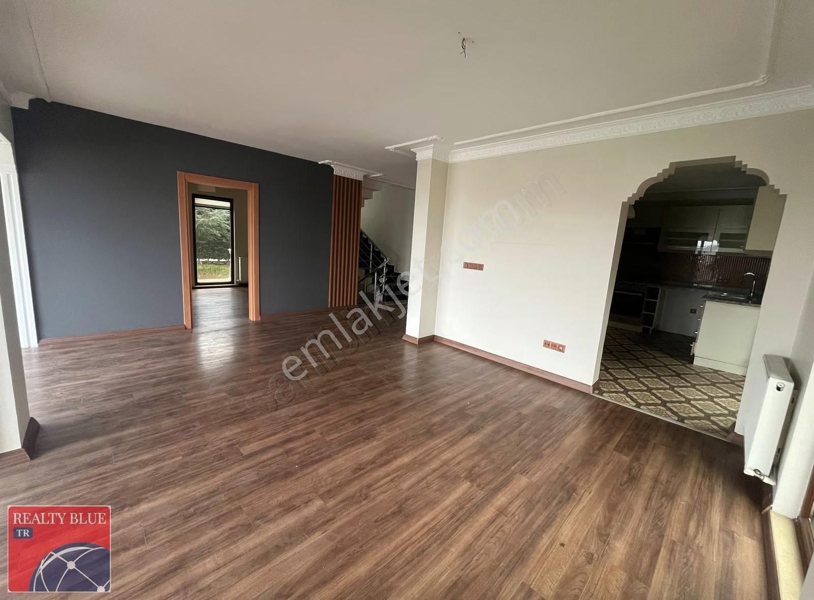 Pendik Lara Teras'ta Satılık Müstakil Bahçeli Lüks 5+2 Villa - Görsel 11