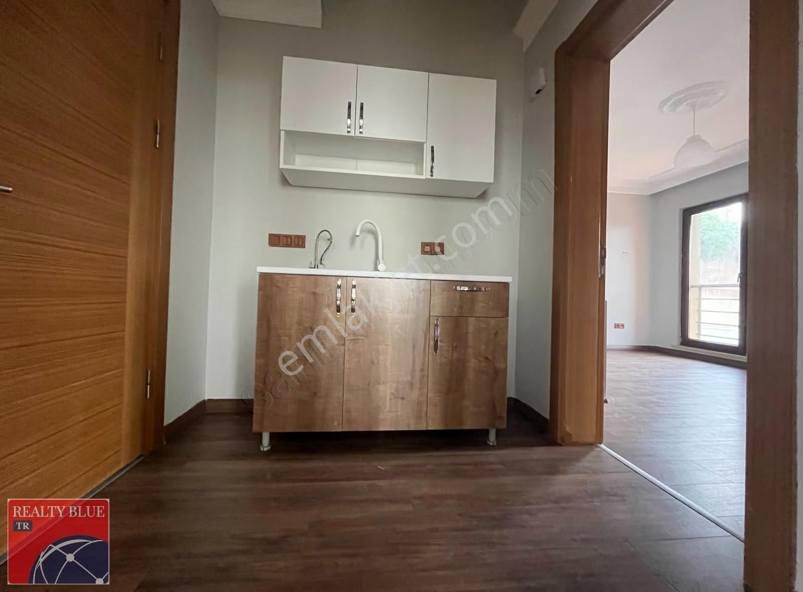 Pendik Lara Teras'ta Satılık Müstakil Bahçeli Lüks 5+2 Villa - Görsel 10