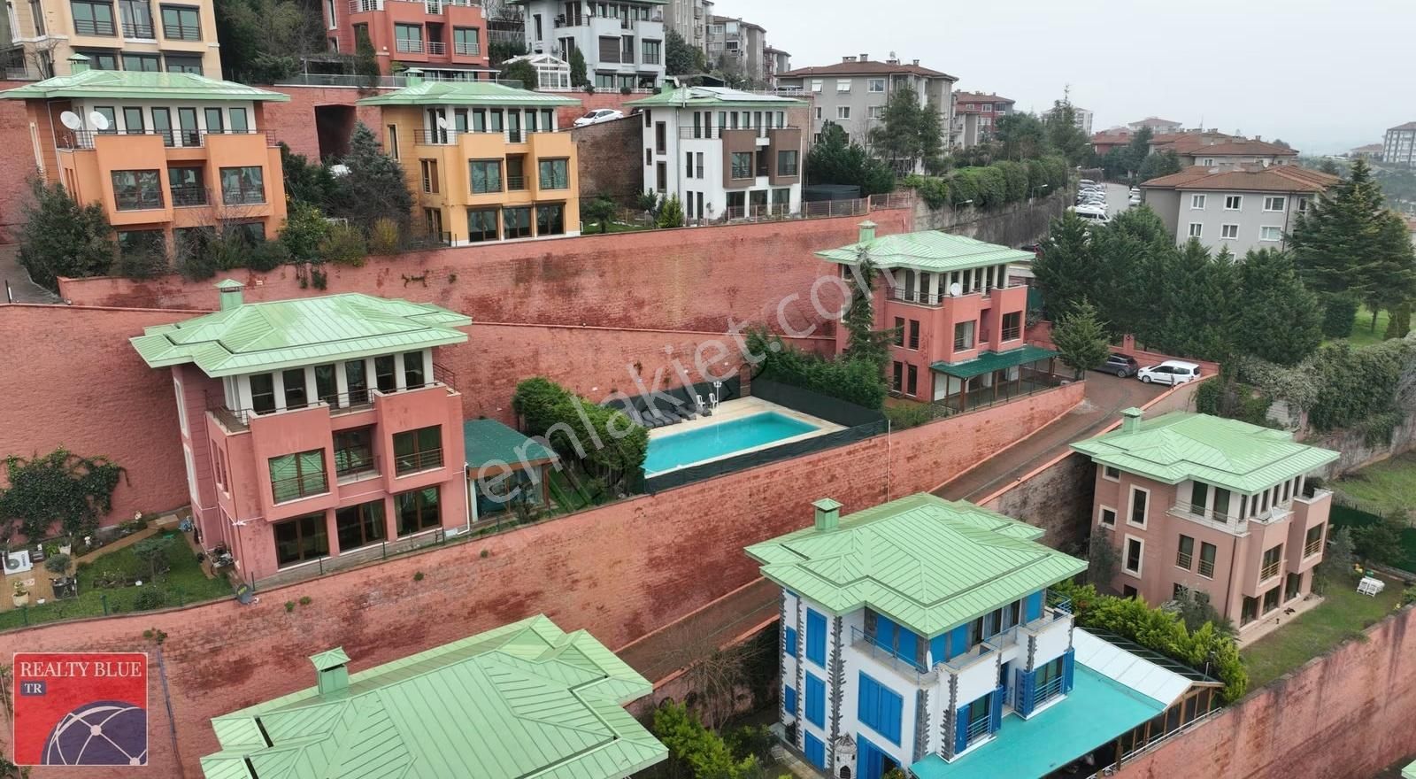 Pendik Lara Teras'ta Satılık Müstakil Bahçeli Lüks 5+2 Villa - Görsel 2