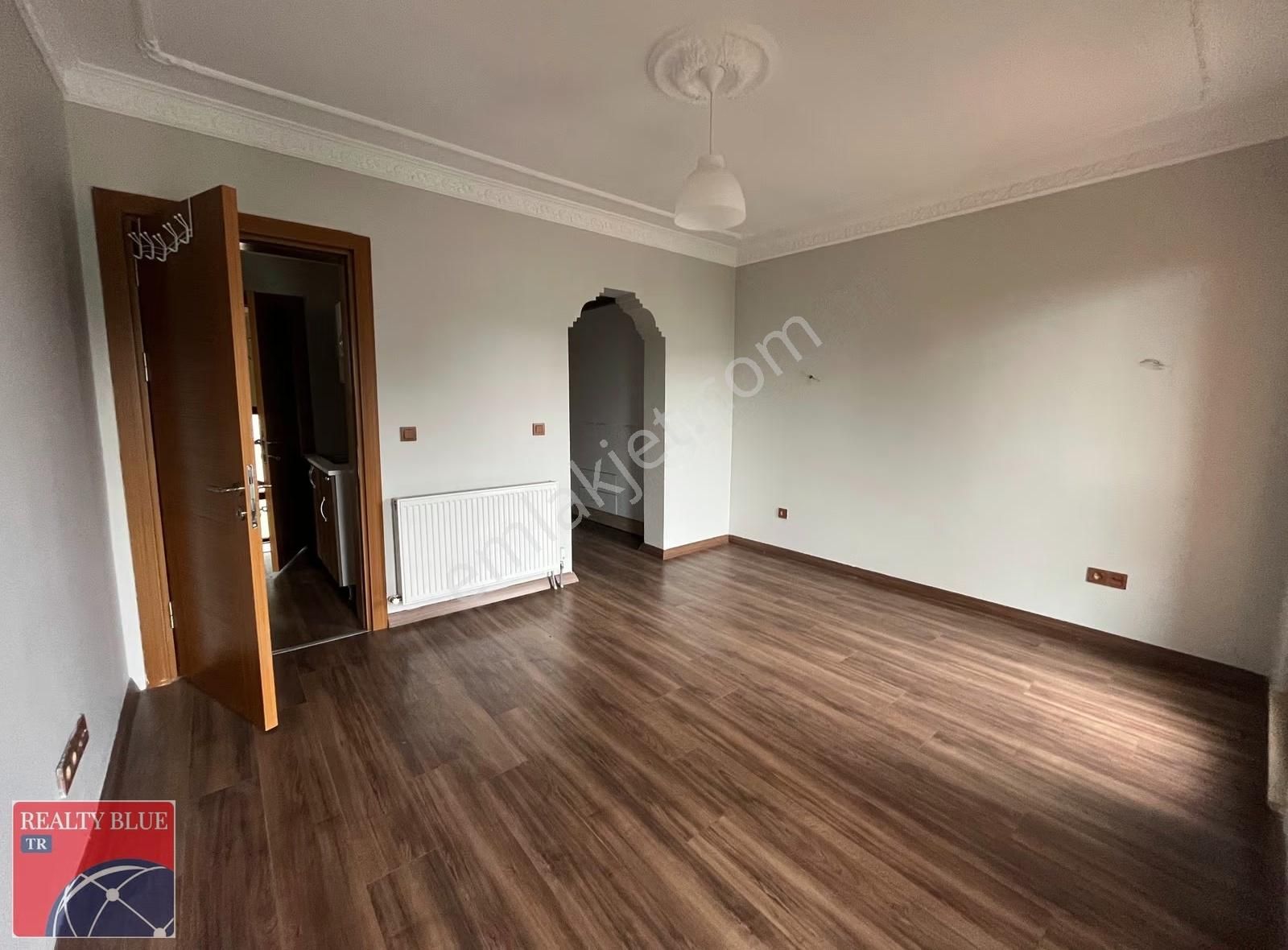 Pendik Lara Teras'ta Satılık Müstakil Bahçeli Lüks 5+2 Villa - Görsel 33