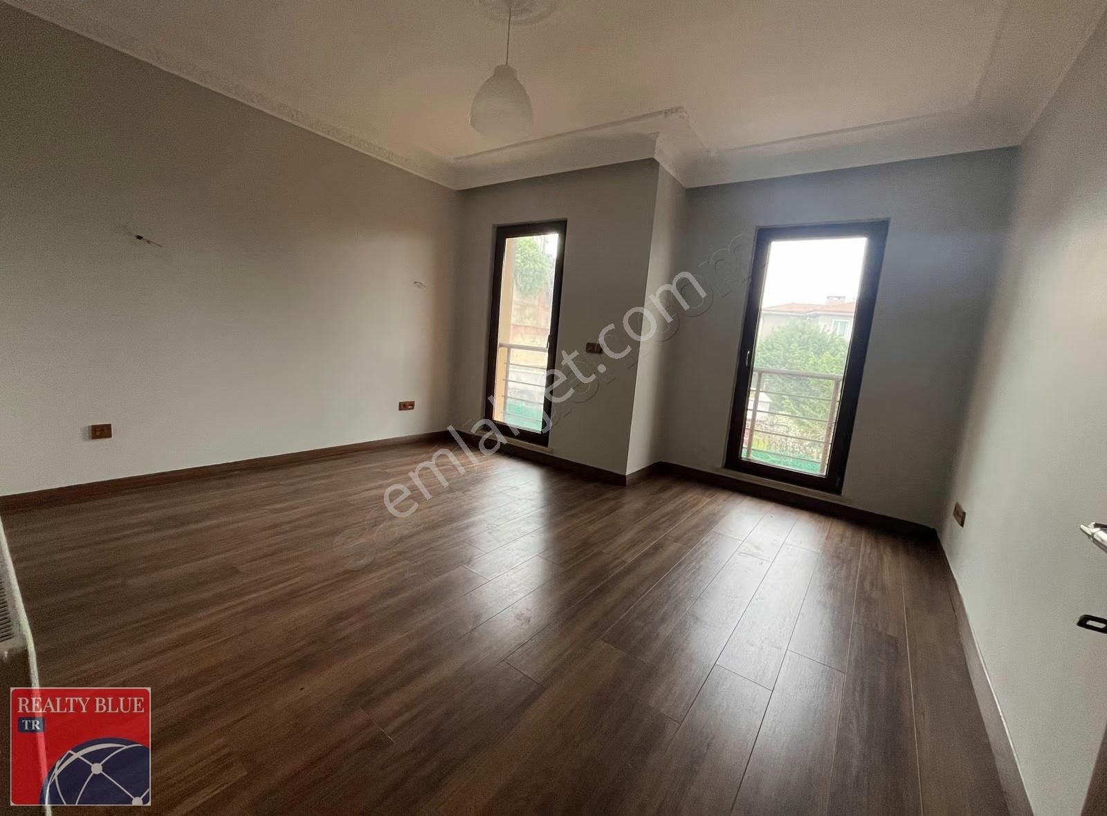 Pendik Lara Teras'ta Satılık Müstakil Bahçeli Lüks 5+2 Villa - Görsel 14