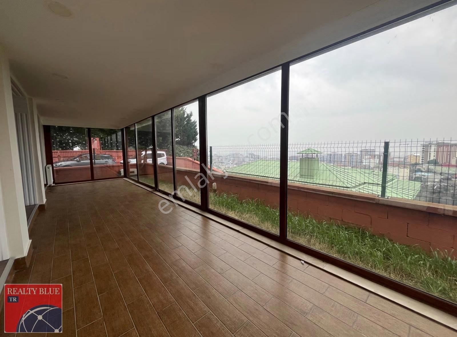 Pendik Lara Teras'ta Satılık Müstakil Bahçeli Lüks 5+2 Villa - Görsel 20