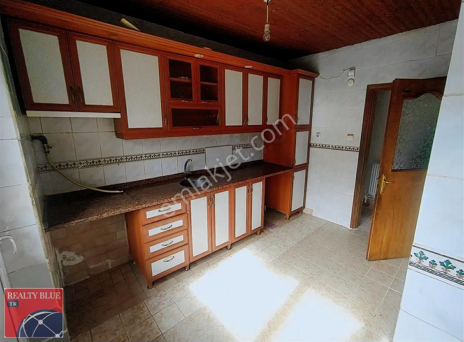 Sultanbeyli Hasan Paşa Mahallesi'nde 3+1 Kiralık Daire - Görsel 2