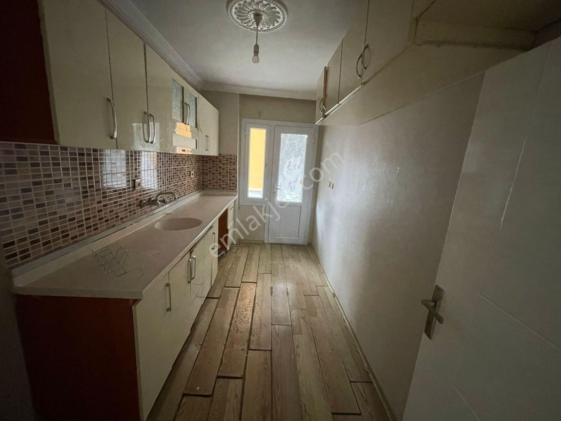 Mezitli Atatürk Mah.de Merkezi Konumlu 3+1 Bağımsız Mutfaklı Satılık Daire - Görsel 6