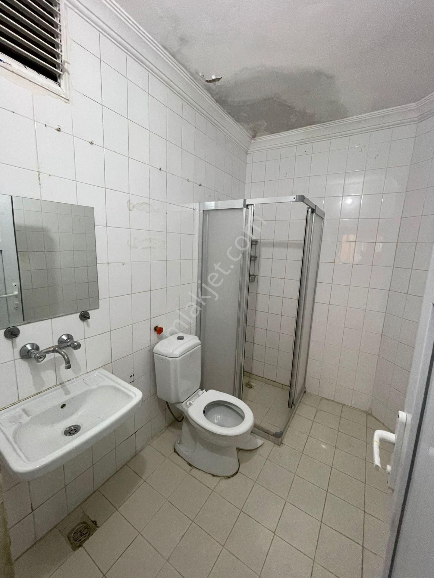 Mezitli Atatürk Mah.de Merkezi Konumlu 3+1 Bağımsız Mutfaklı Satılık Daire - Görsel 13