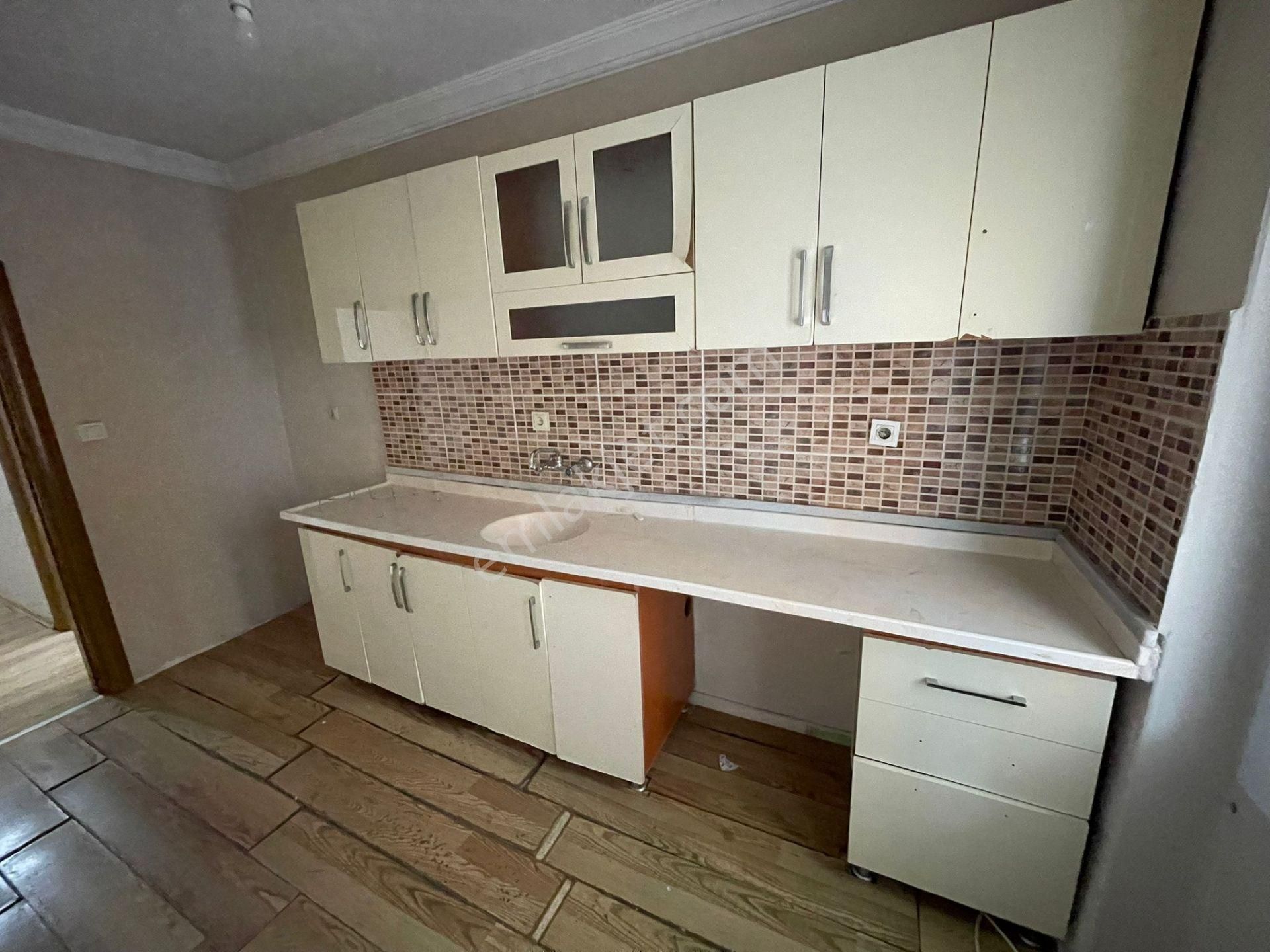 Mezitli Atatürk Mah.de Merkezi Konumlu 3+1 Bağımsız Mutfaklı Satılık Daire - Görsel 8