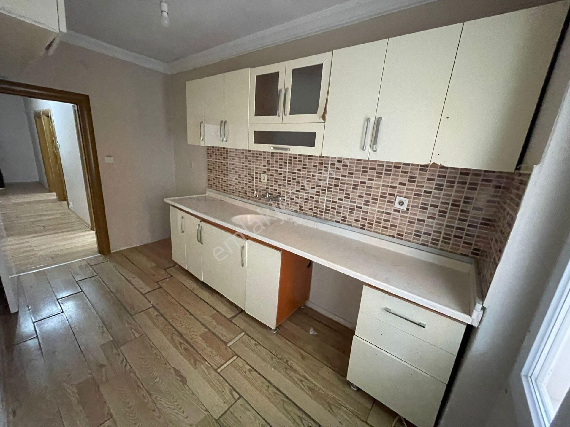 Mezitli Atatürk Mah.de Merkezi Konumlu 3+1 Bağımsız Mutfaklı Satılık Daire - Görsel 11