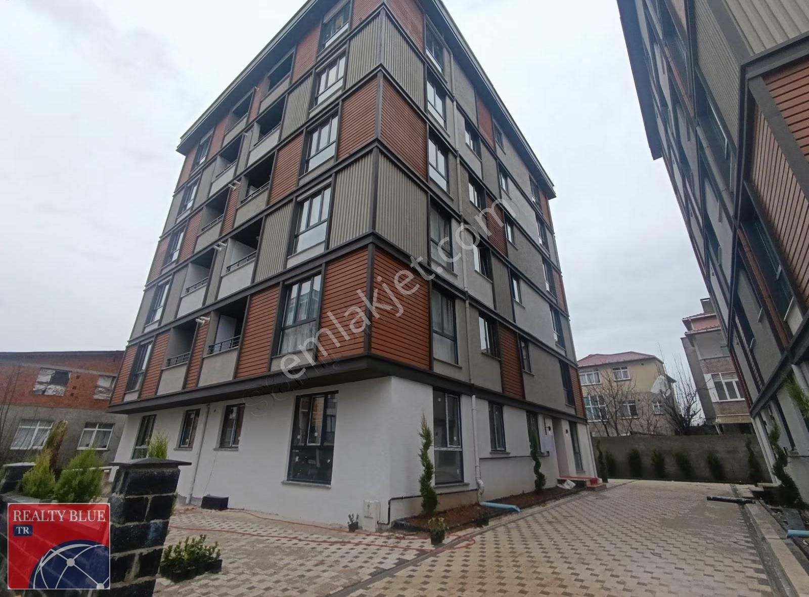 Sultanbeyli Mehmet Akif Mahallesinde Satılık 3+1 Daire