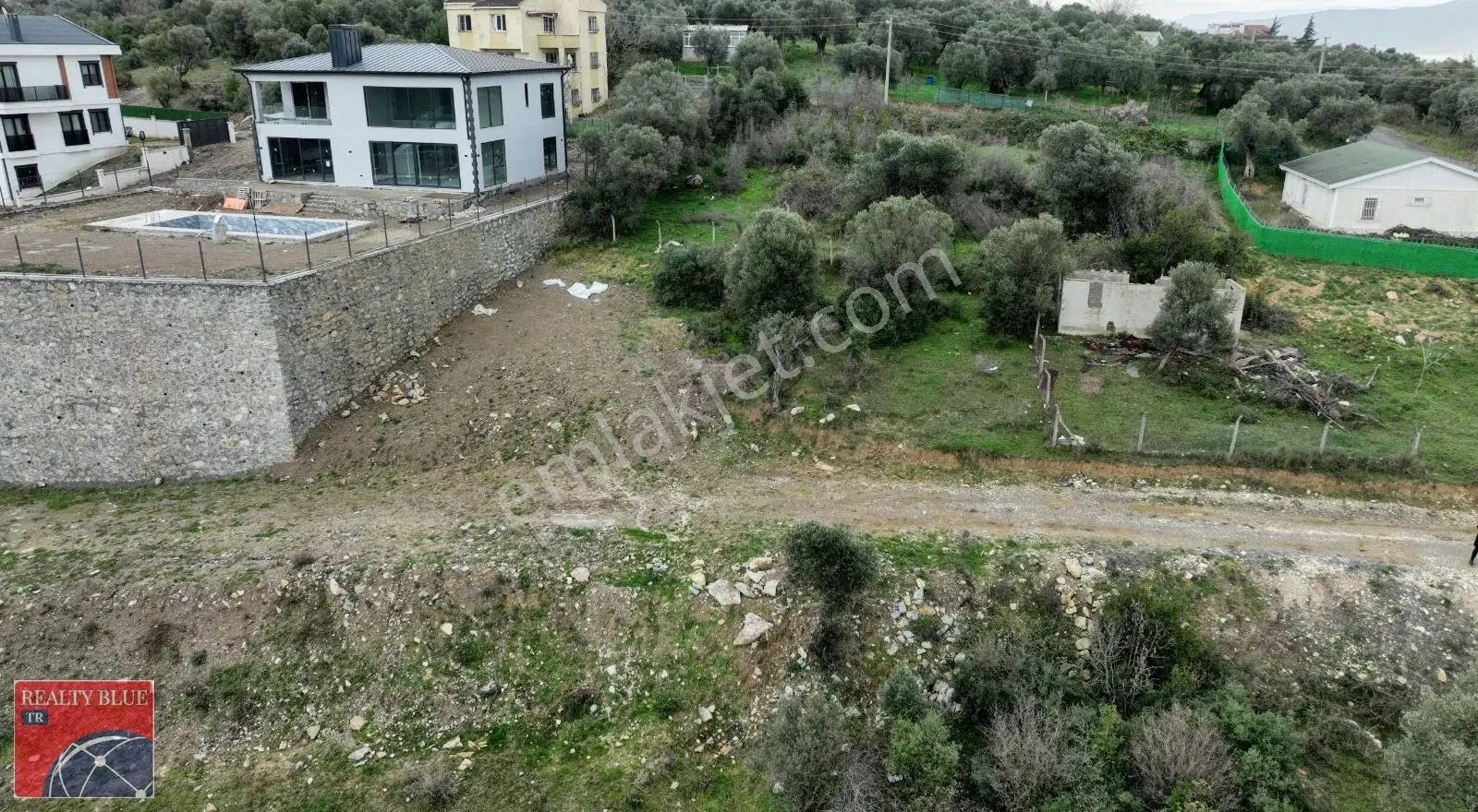 Deniz Manzaralı Villa Arsası: Dilovası Tavşancıl'da Fırsat 563m²