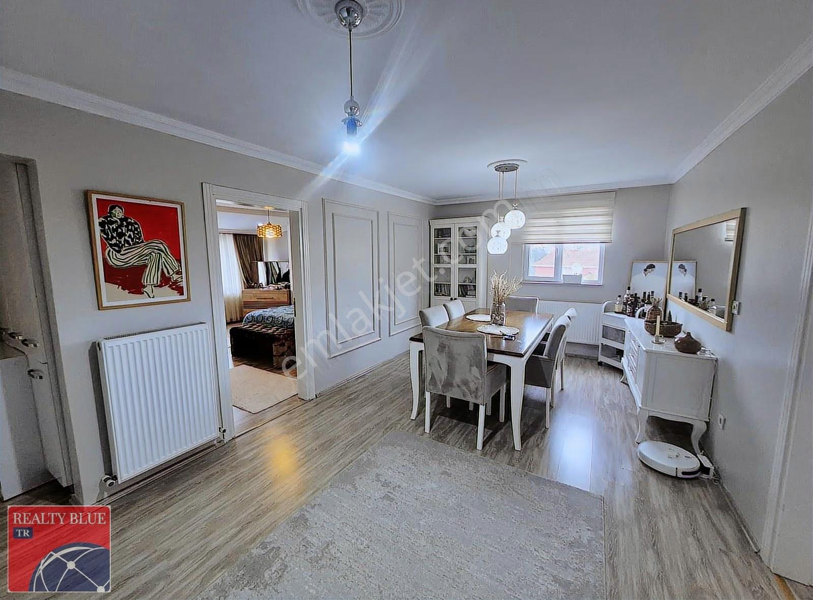 Tarabya_3 Katlı Satılık_müstakil Ev (7+3)/metro+sahil - Görsel 16
